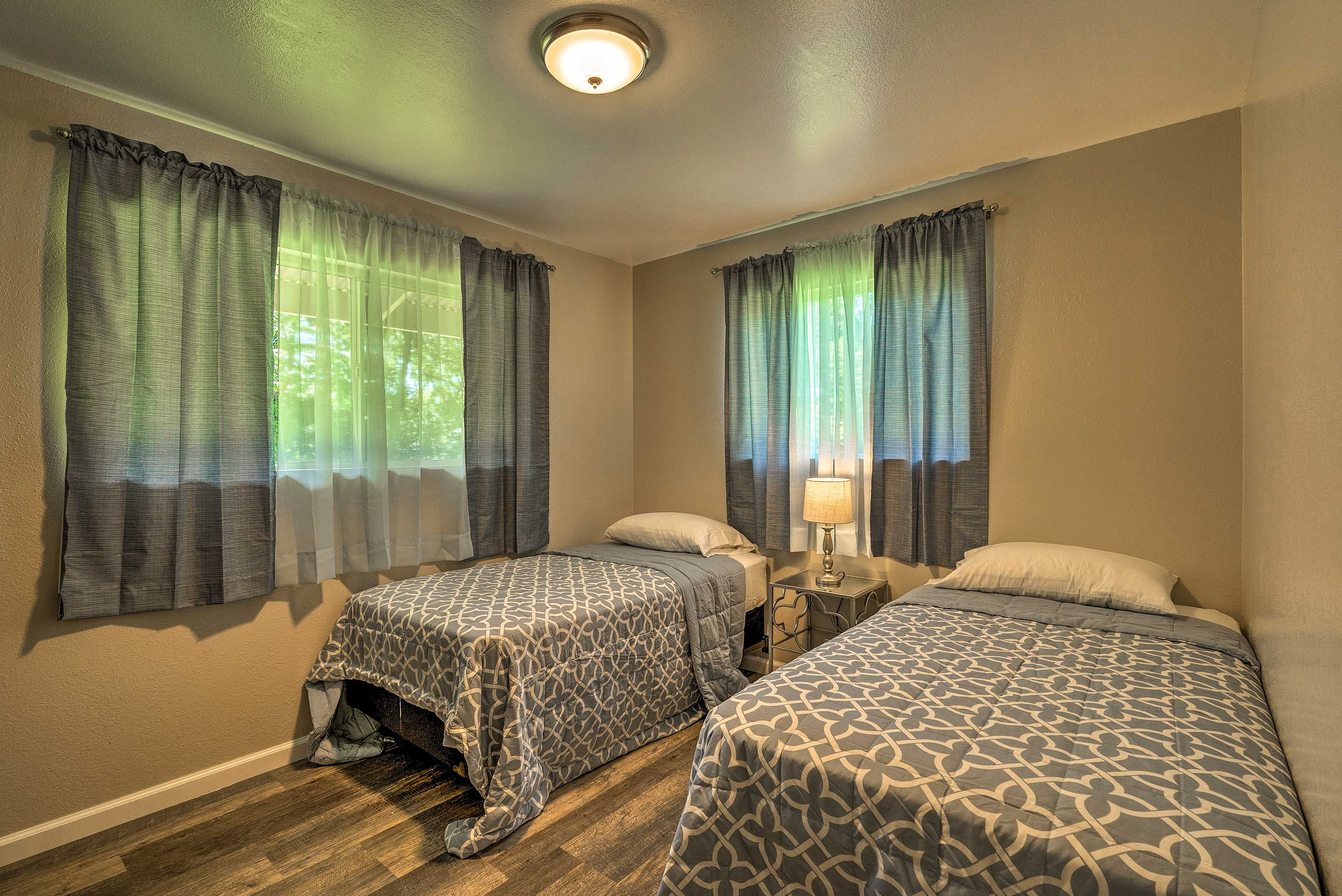 Bedroom 2 | 2 Twin Beds