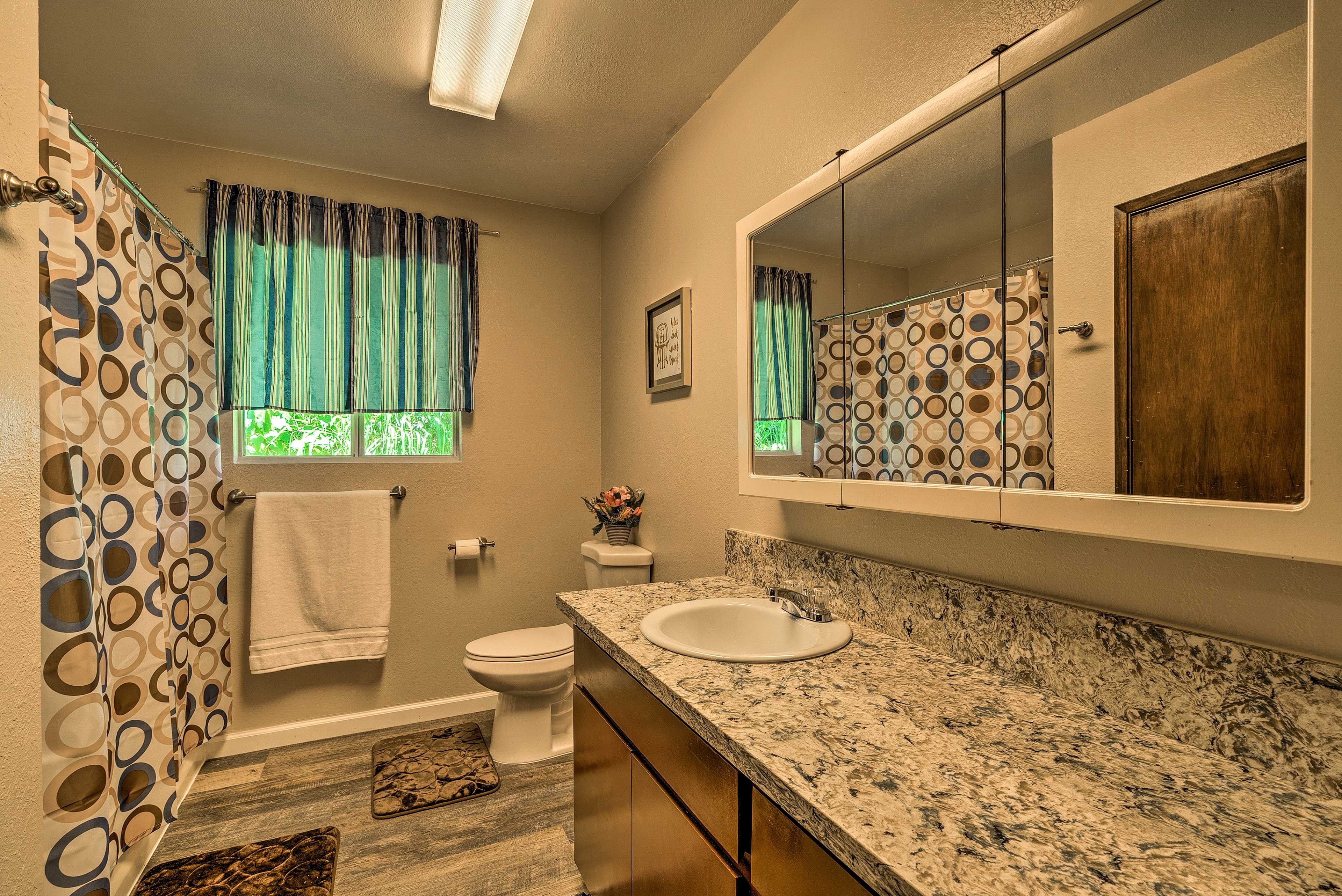 Bathroom | Towels Provided