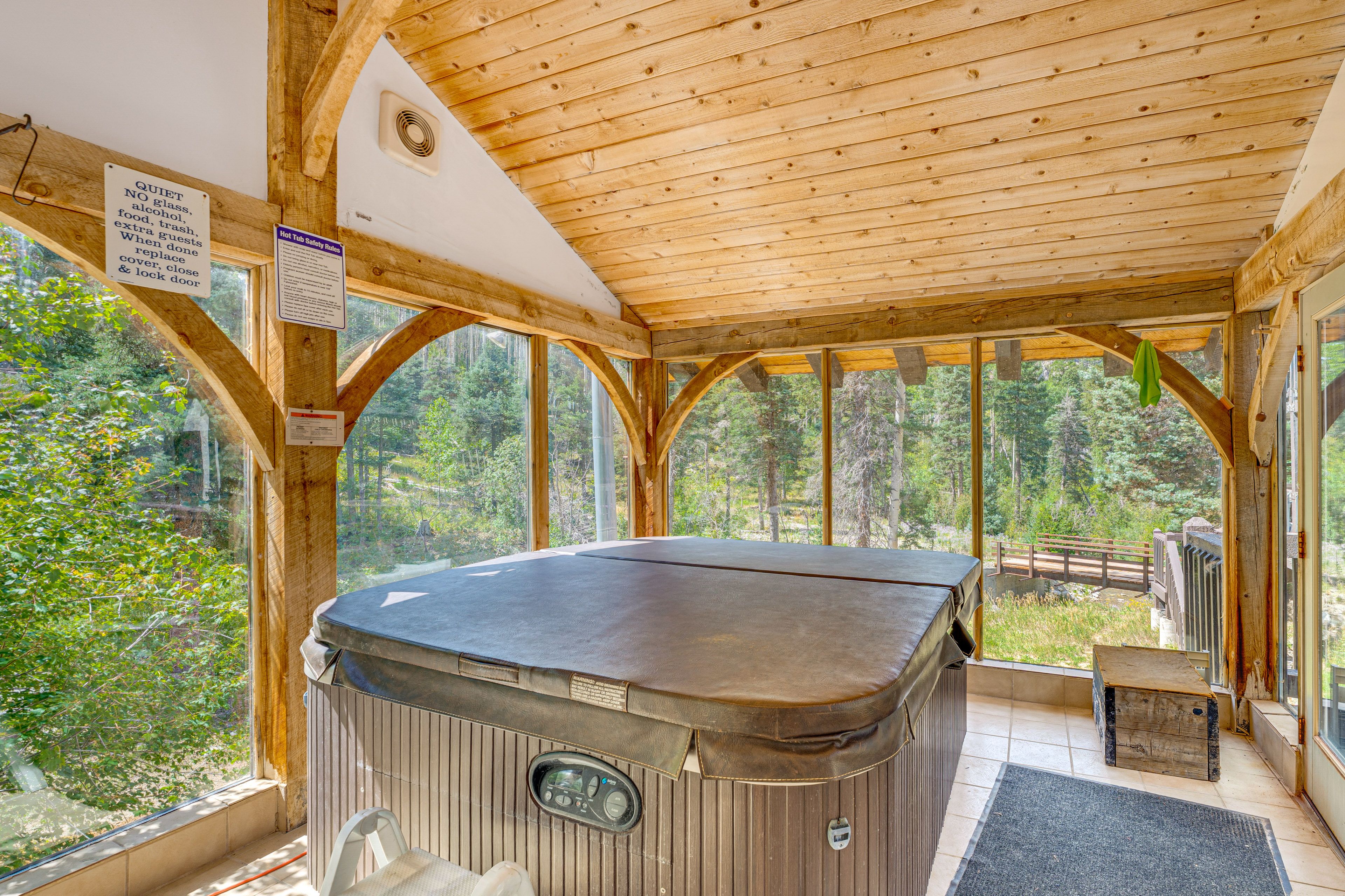 Community Exterior | Hot Tub