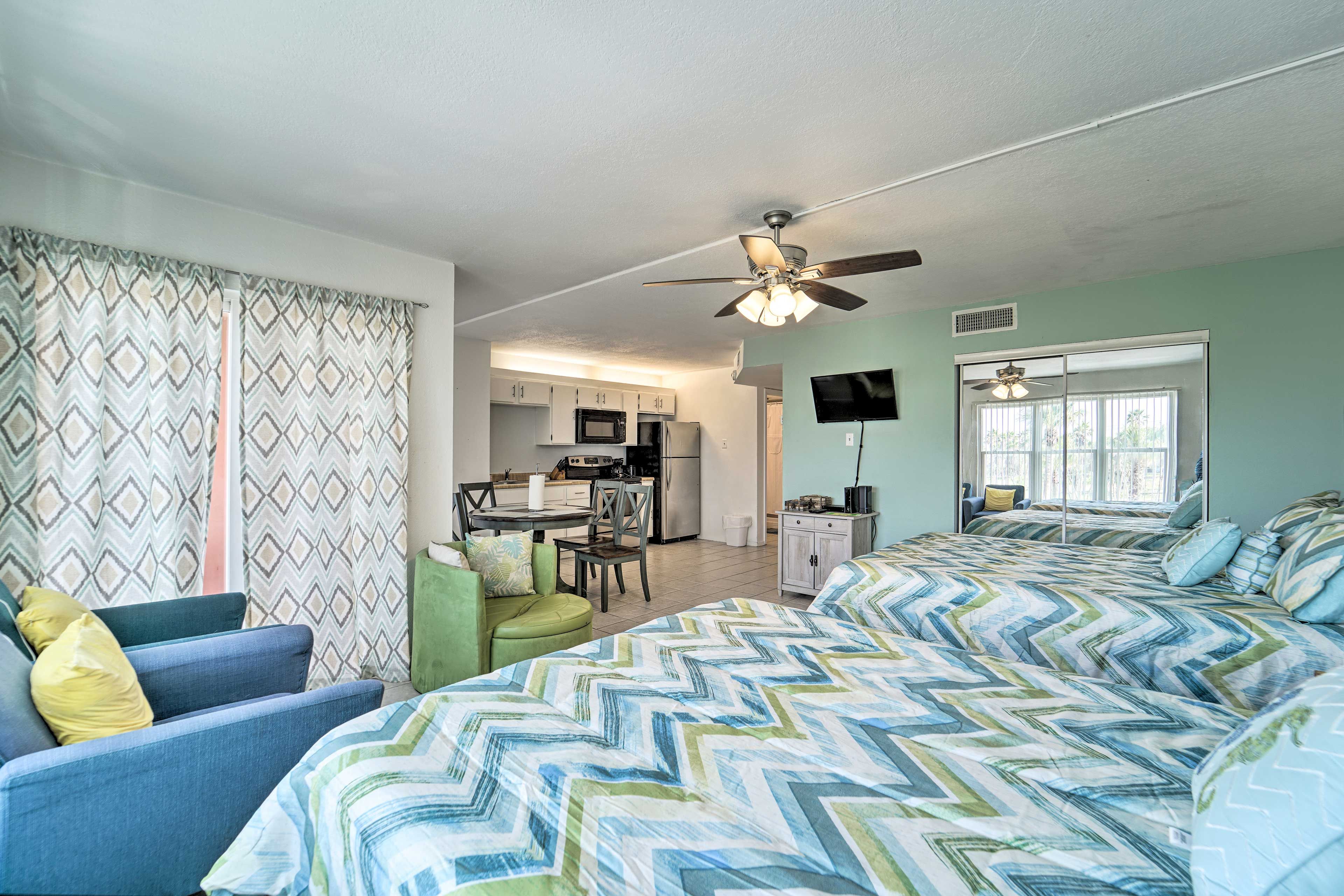 Inside, you'll find 2 cozy queen beds, plus all the comforts of home.