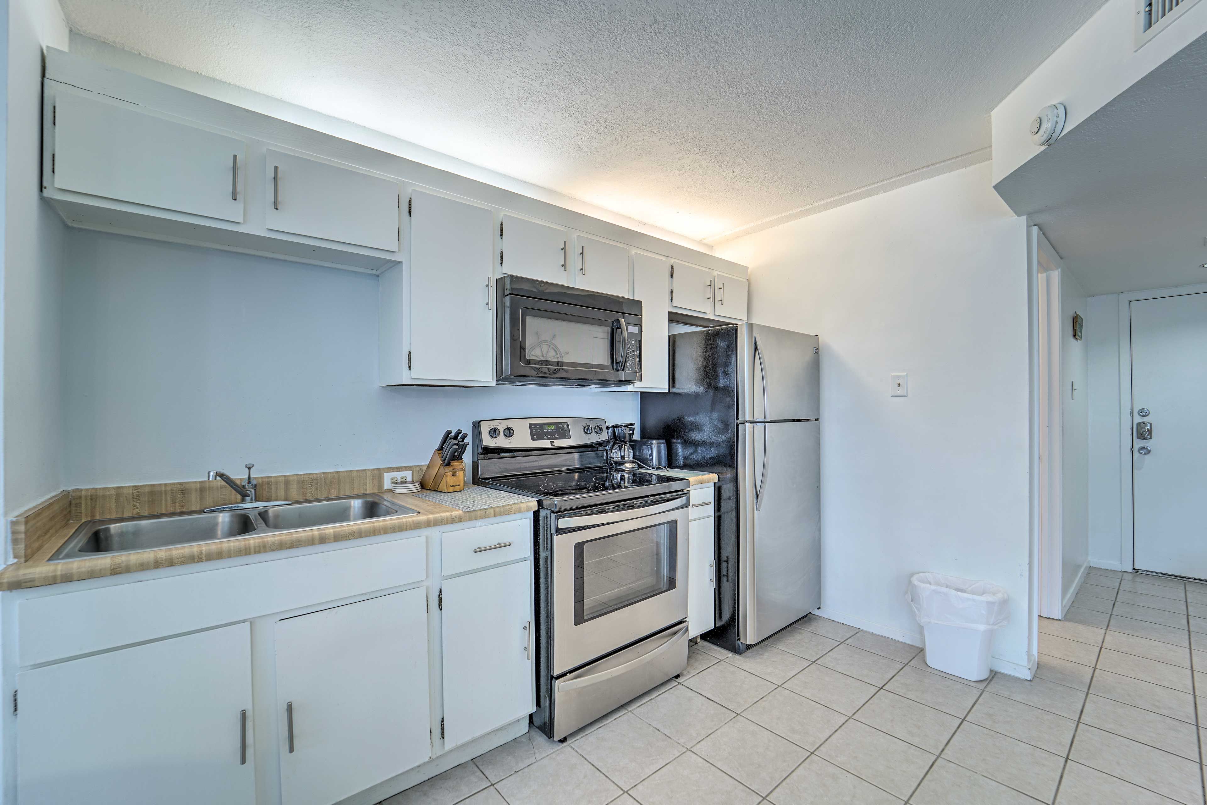 Find everything you need in the well-equipped kitchen for easy home-cooking!