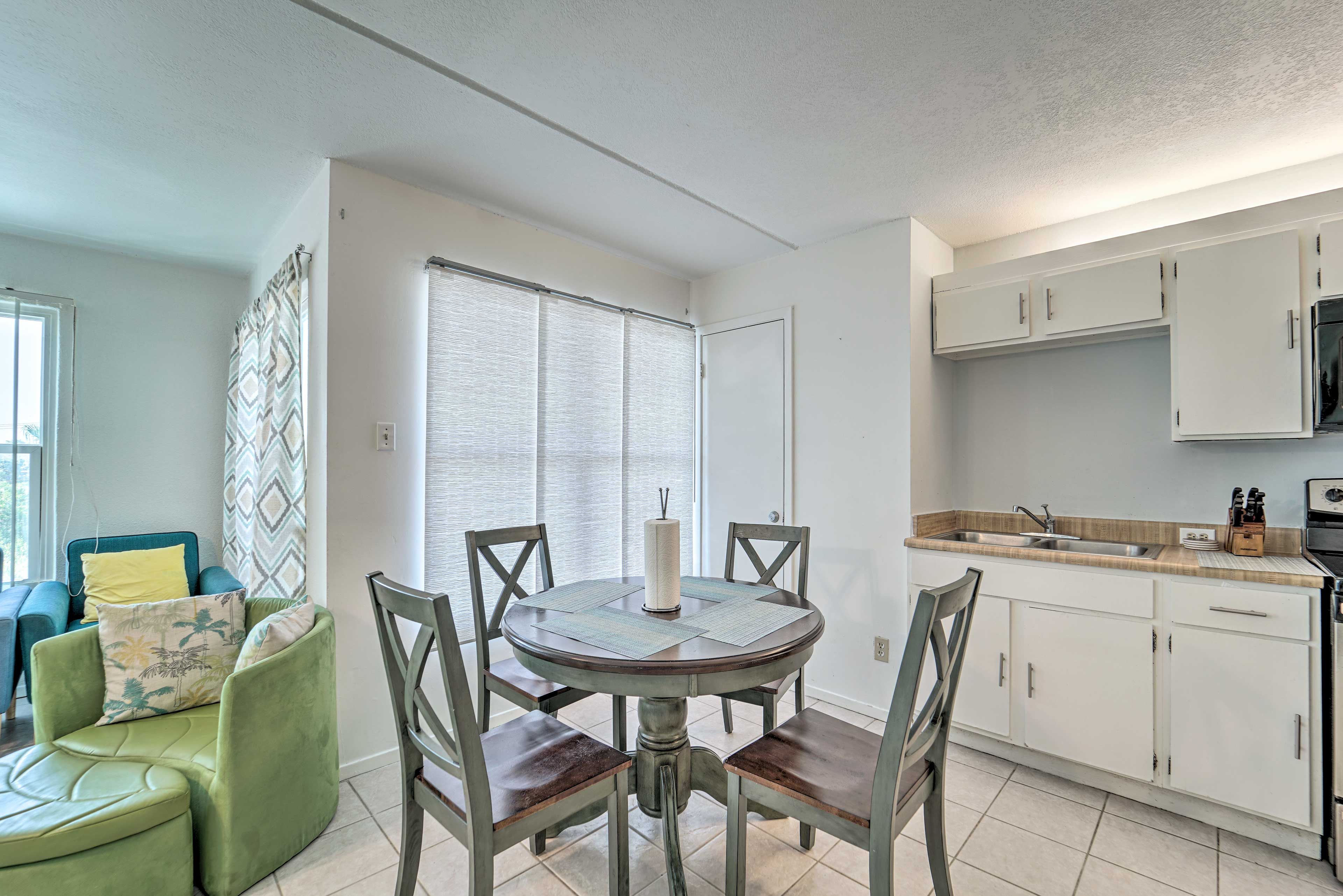 Sip morning coffee while lounging in the comfy chairs.