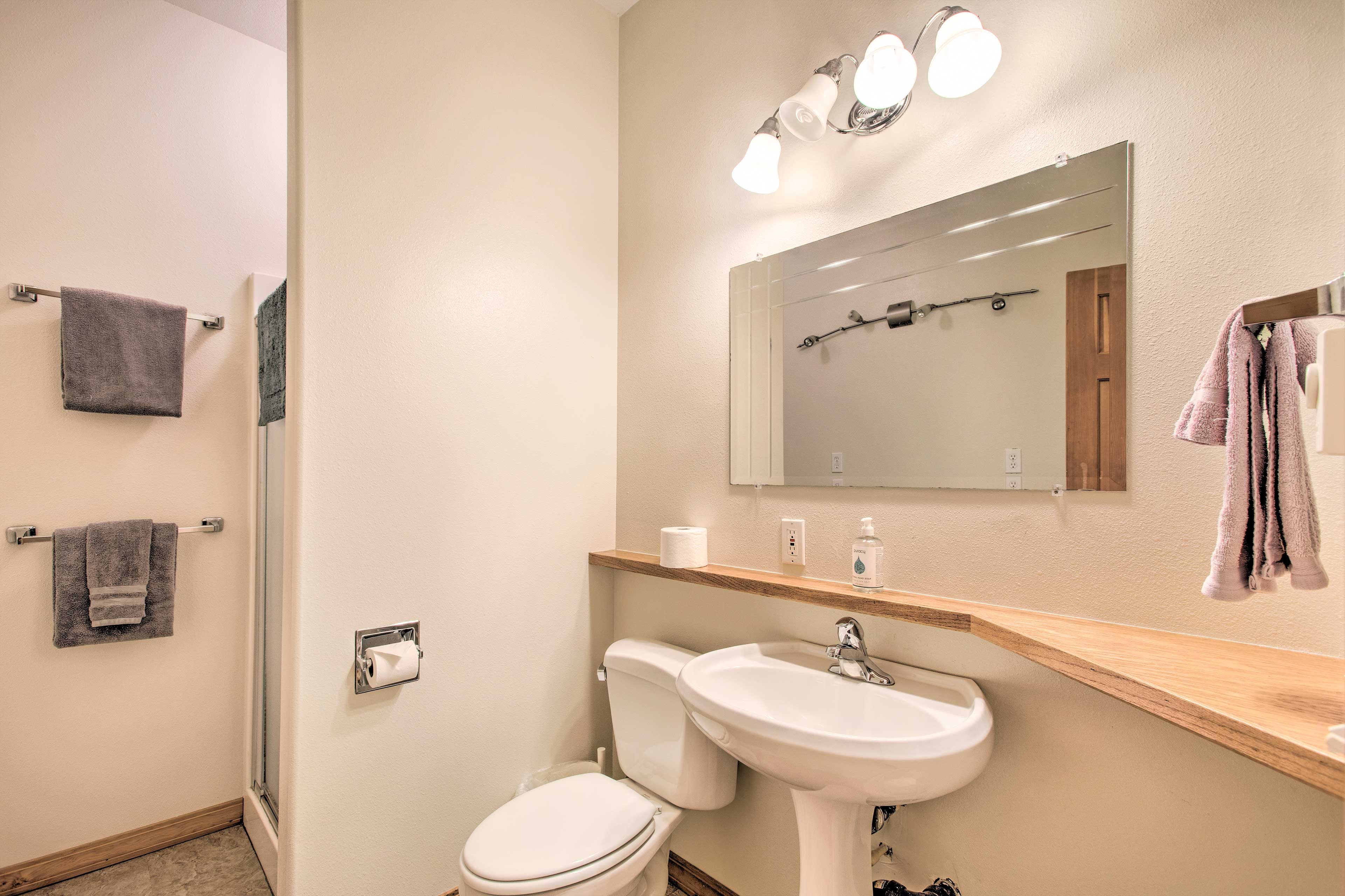 Full Bathroom