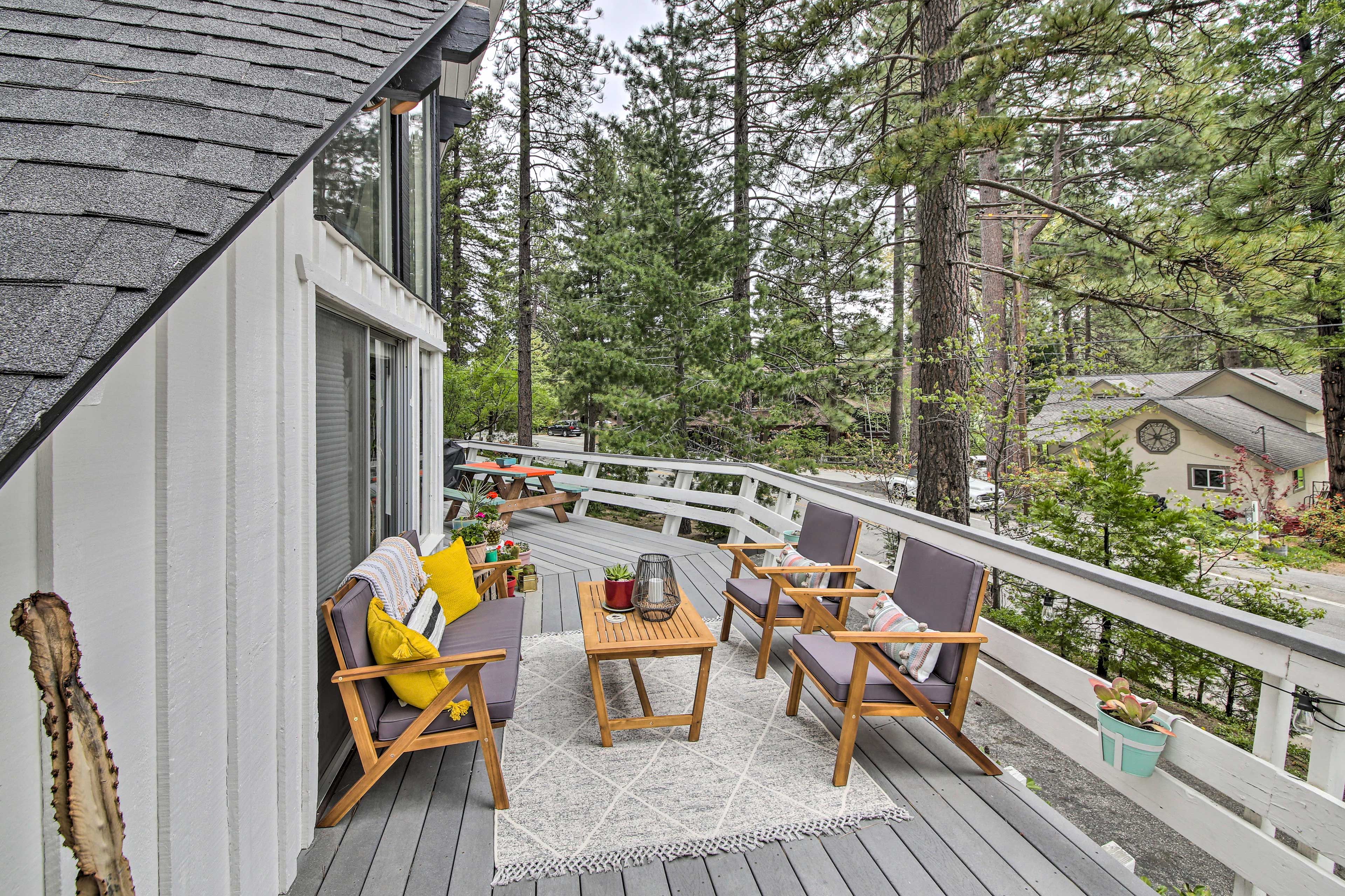 Private Deck