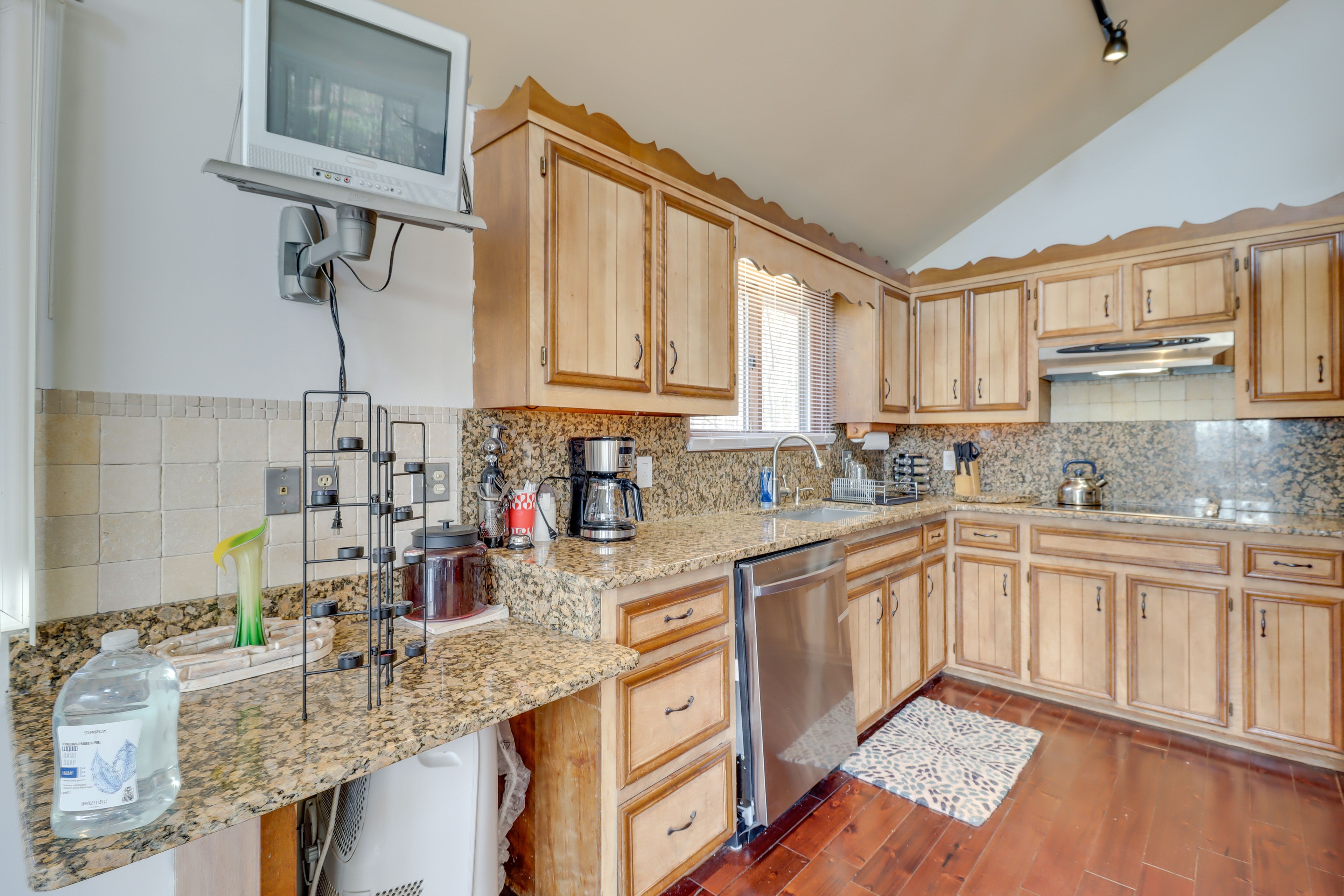 Kitchen | Cooking Basics | Dishwasher | Drip Coffee Maker