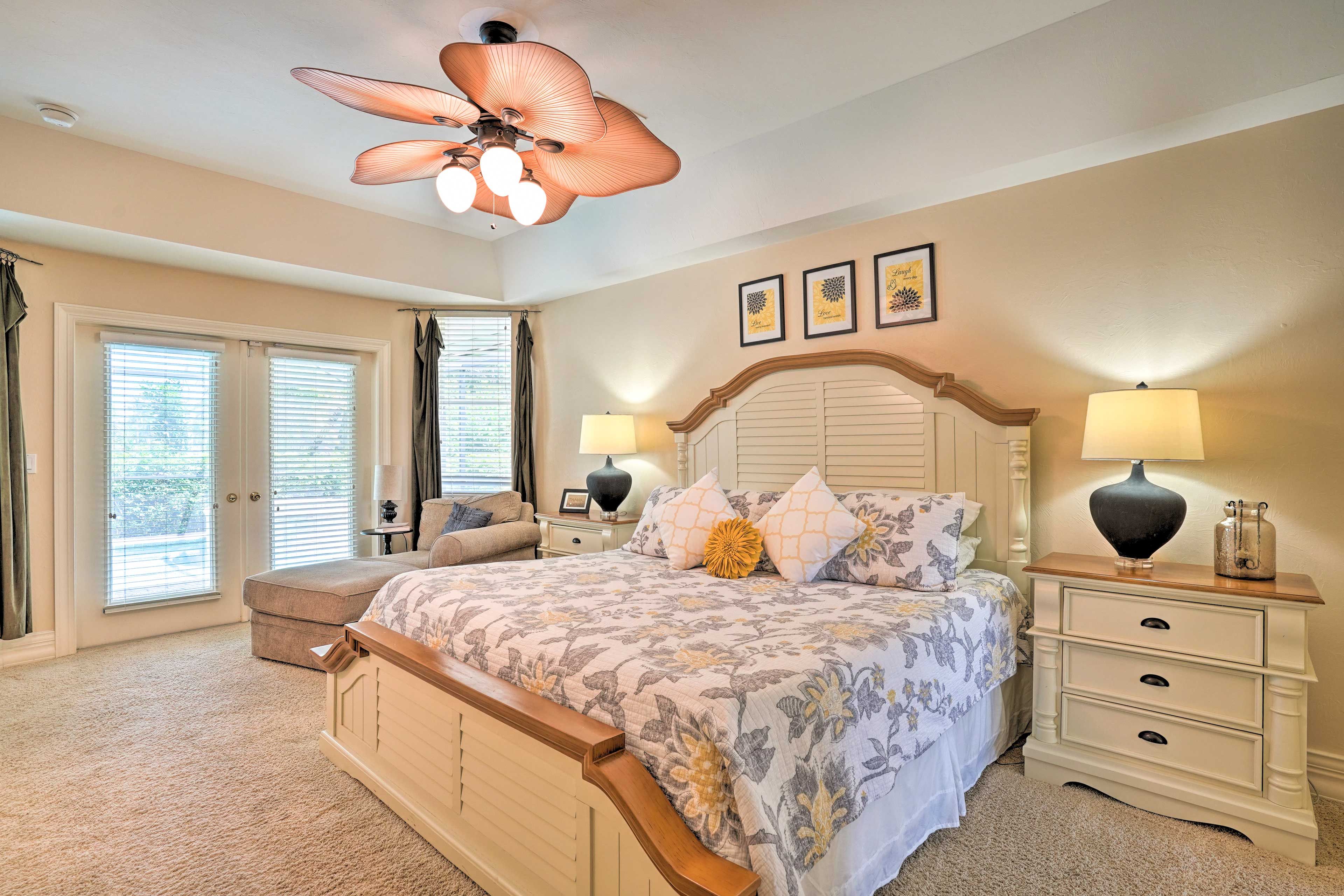 Bedroom 1 | King Bed | Patio Access | En-Suite Bathroom