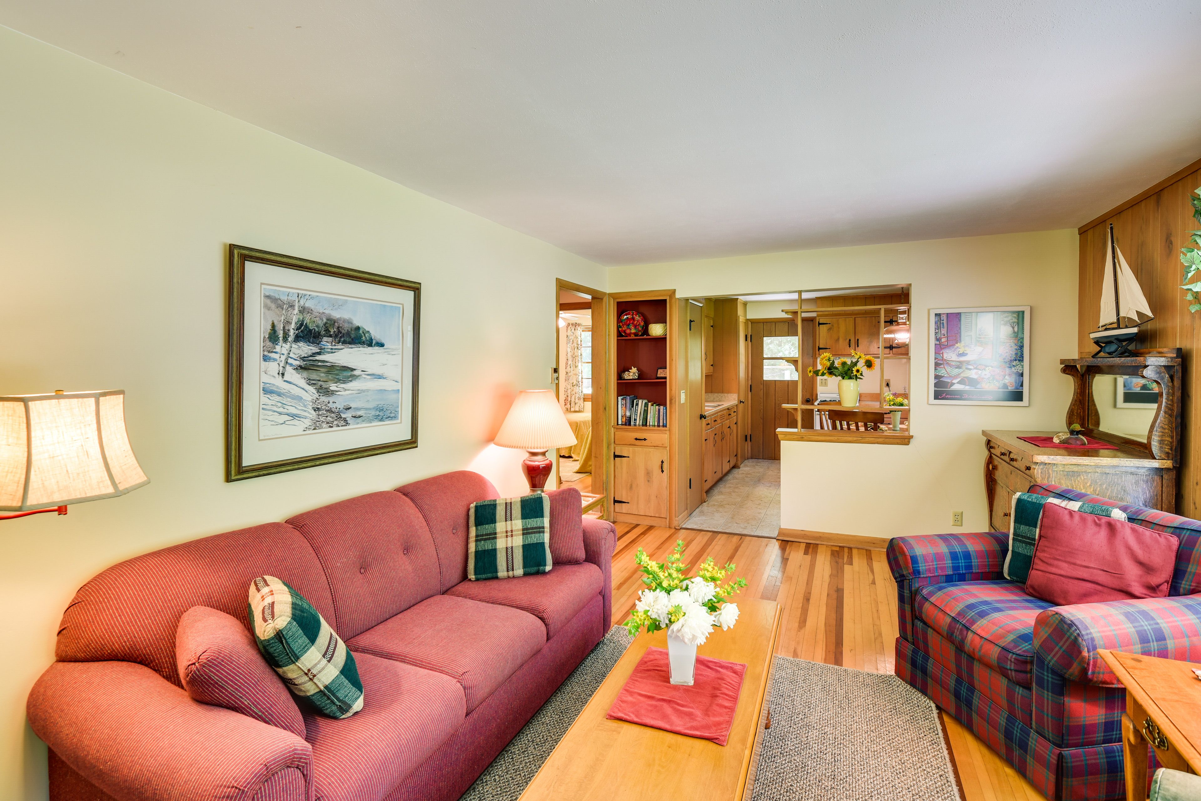 Living Room | Free WiFi