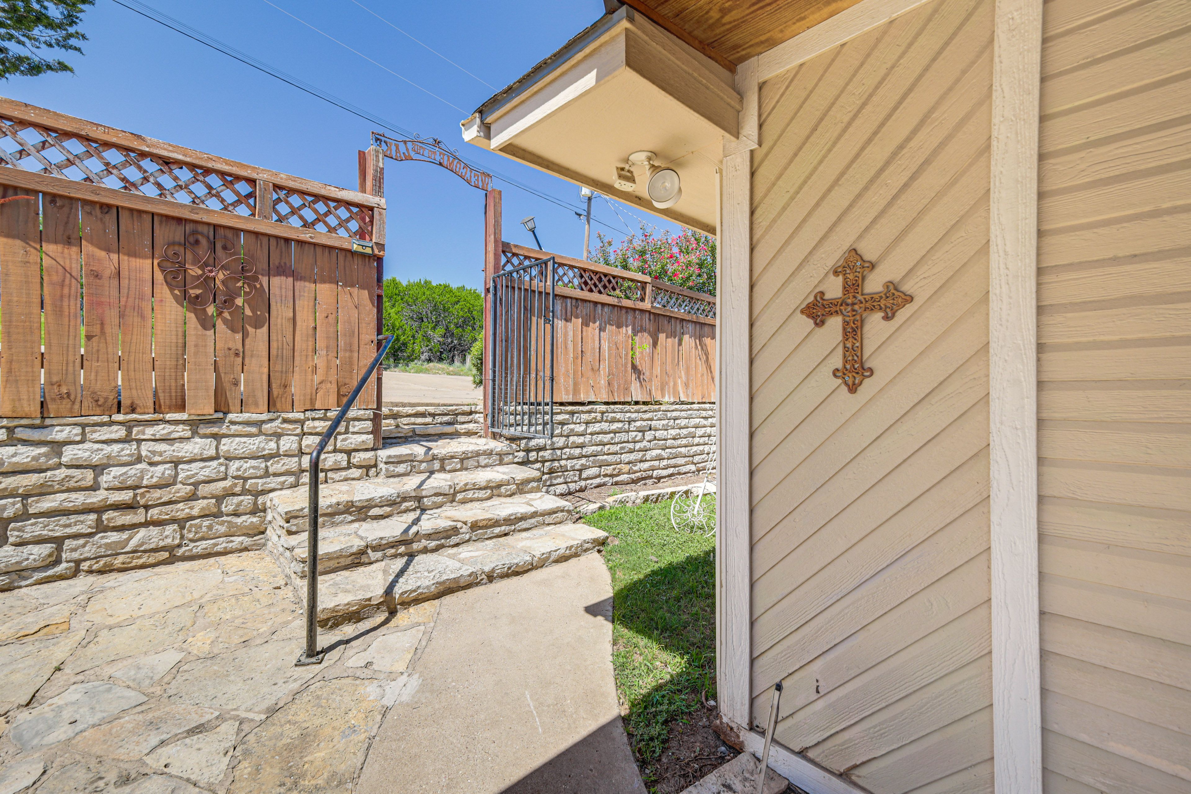 Steps with Railing