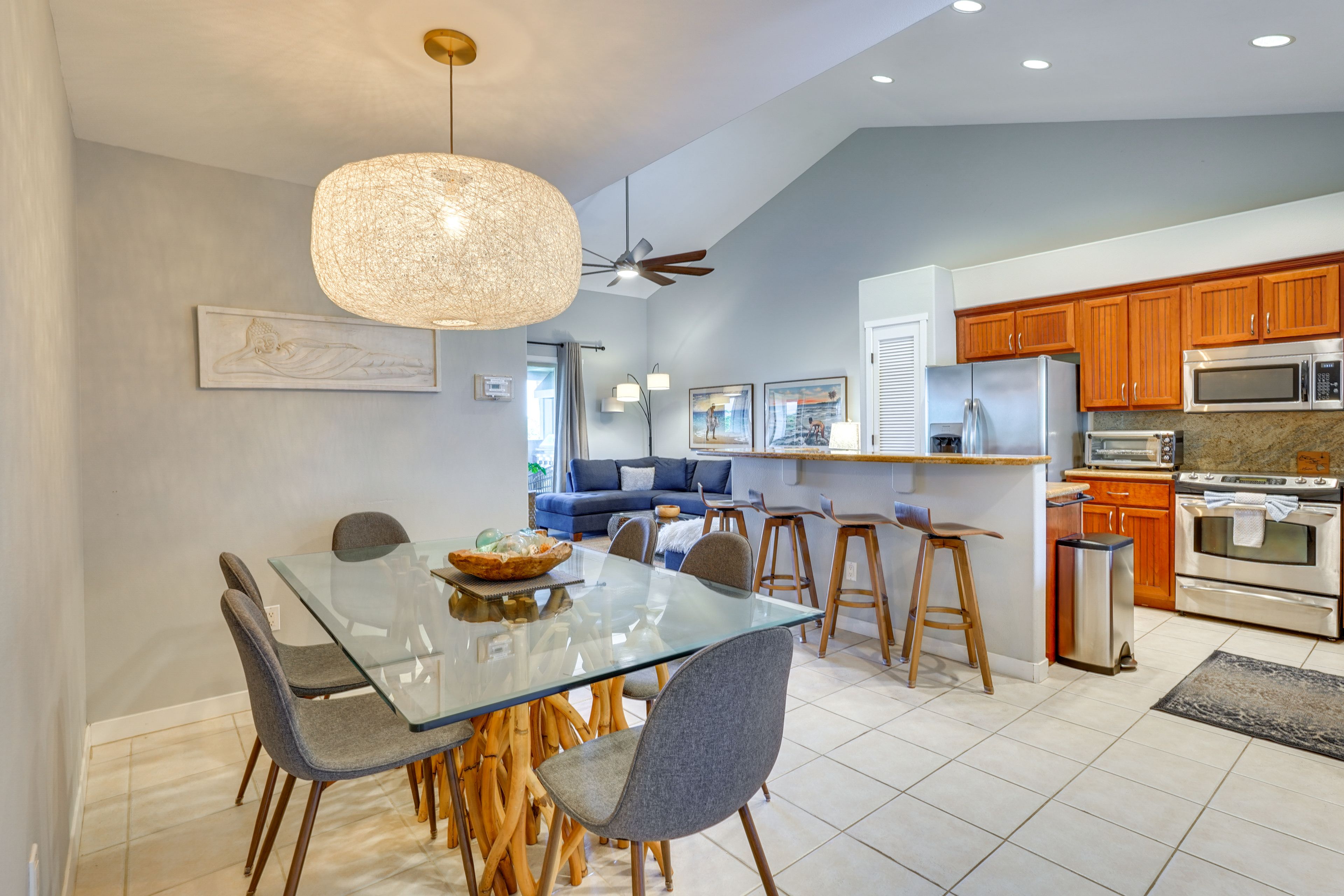 Dining Space | Dishware/Flatware