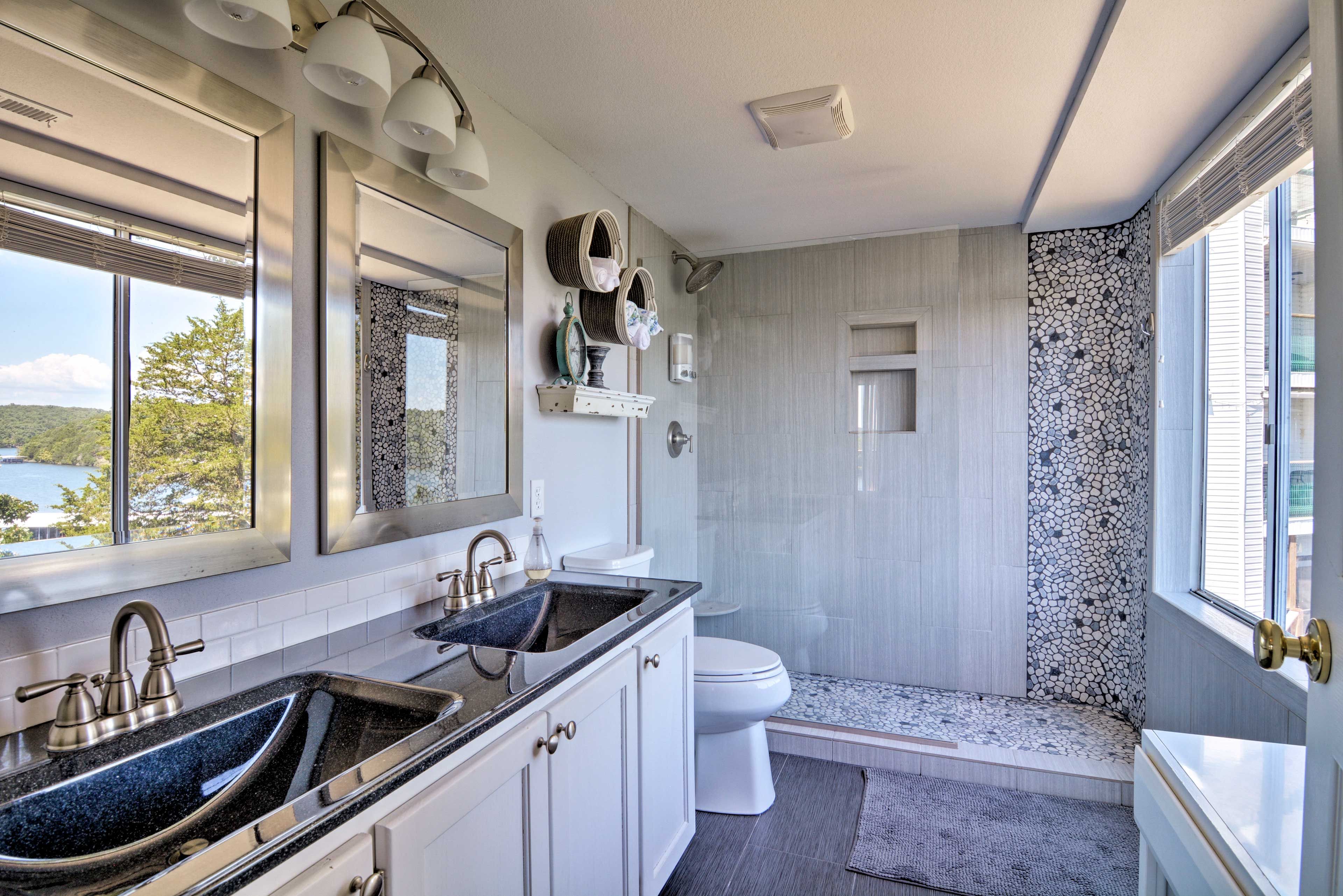 En-Suite Bathroom