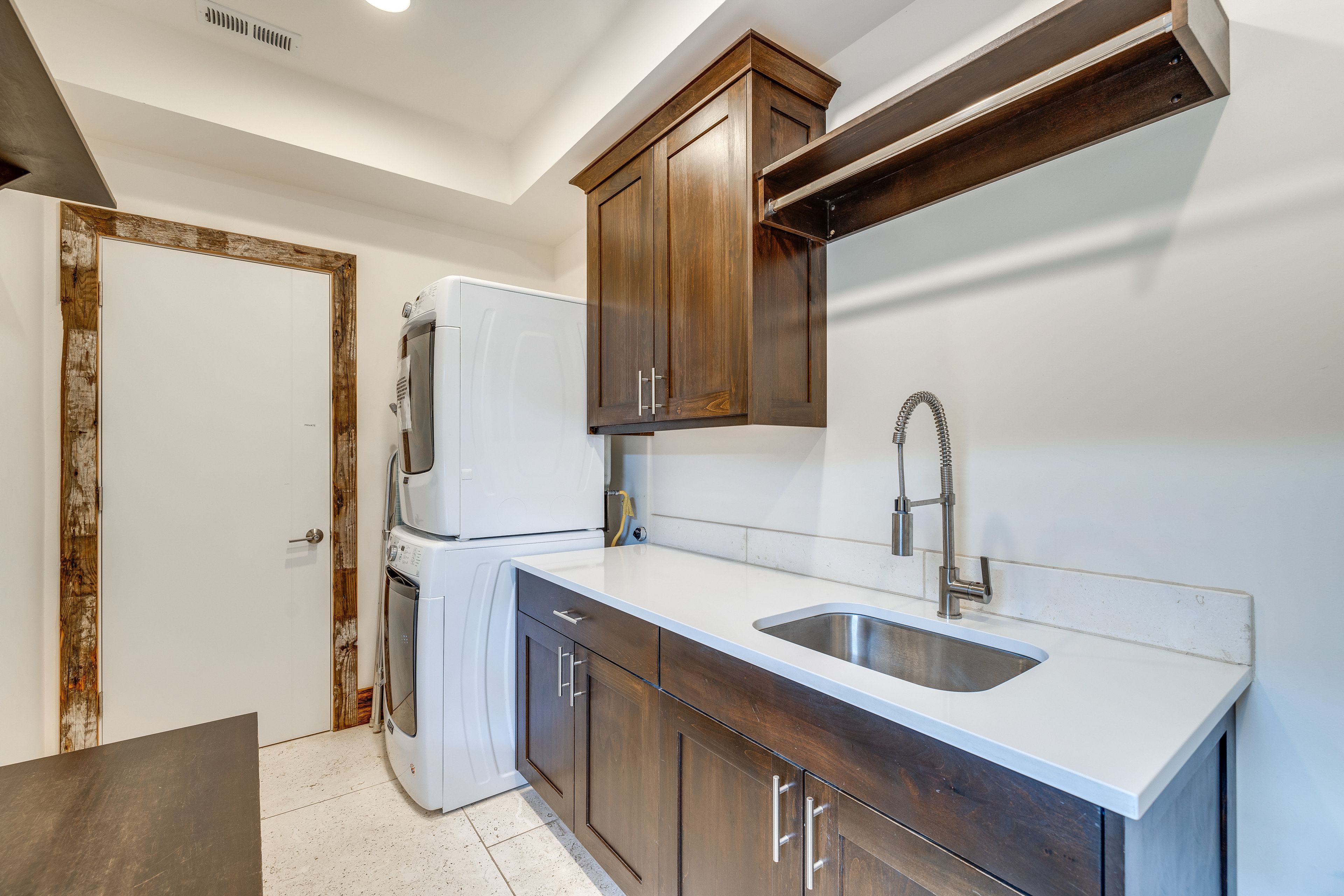 Laundry Room | Washer & Dryer