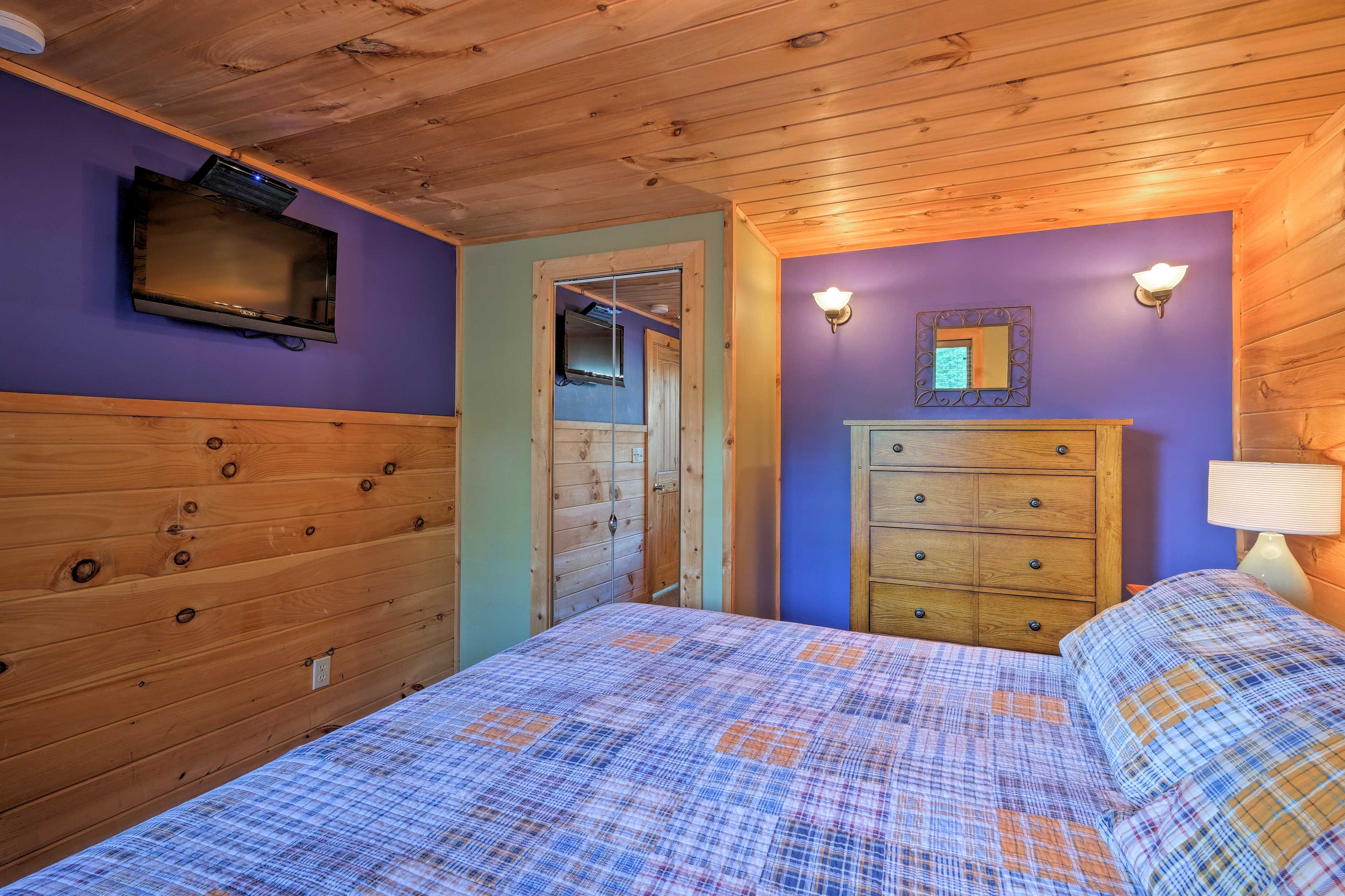 A king bed and flat-screen TV make this bedroom complete.
