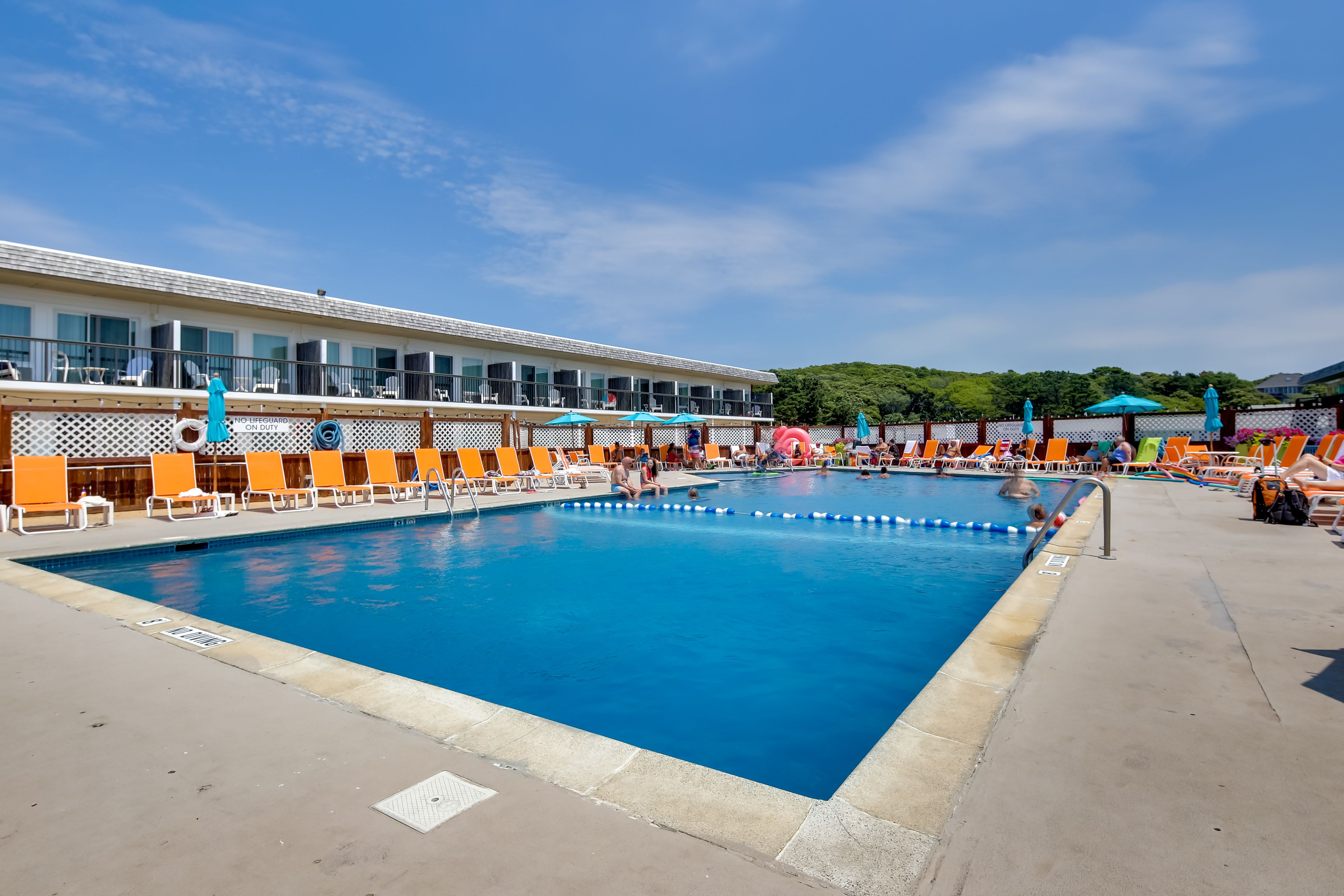 Harbor Hotel | Community Pool