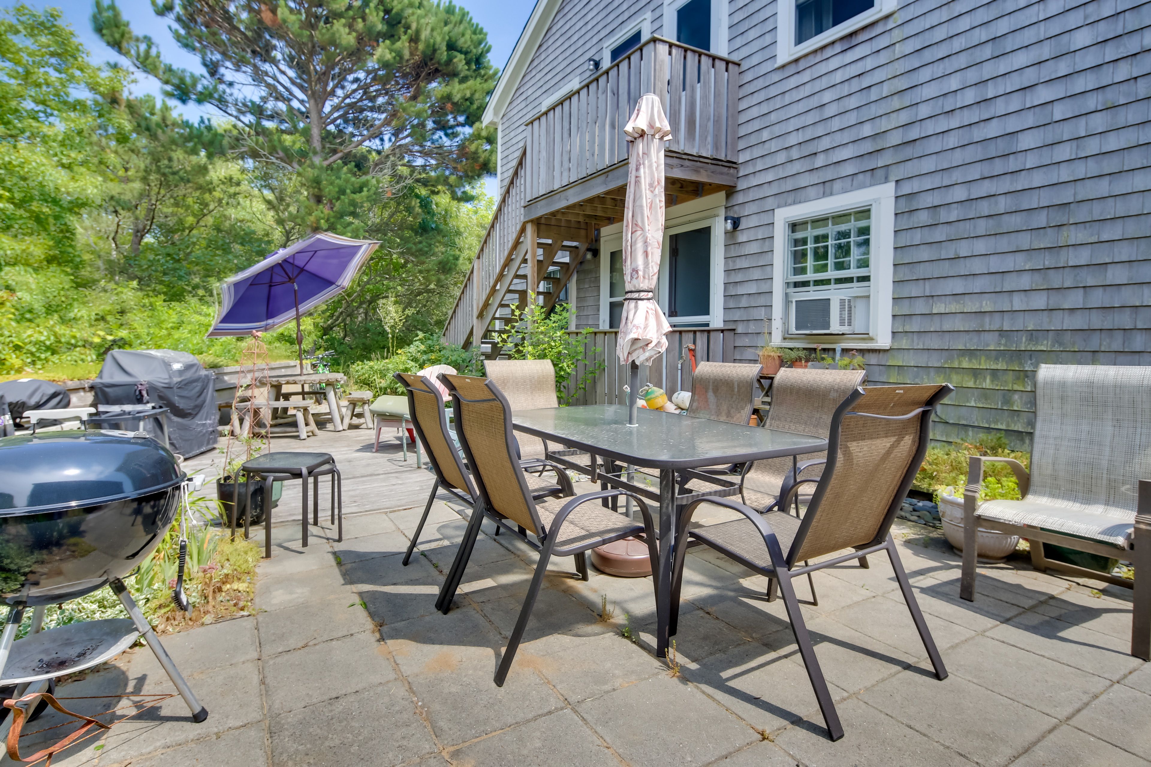 Shared Outdoor Space | Gas Grill | Outdoor Dining Area