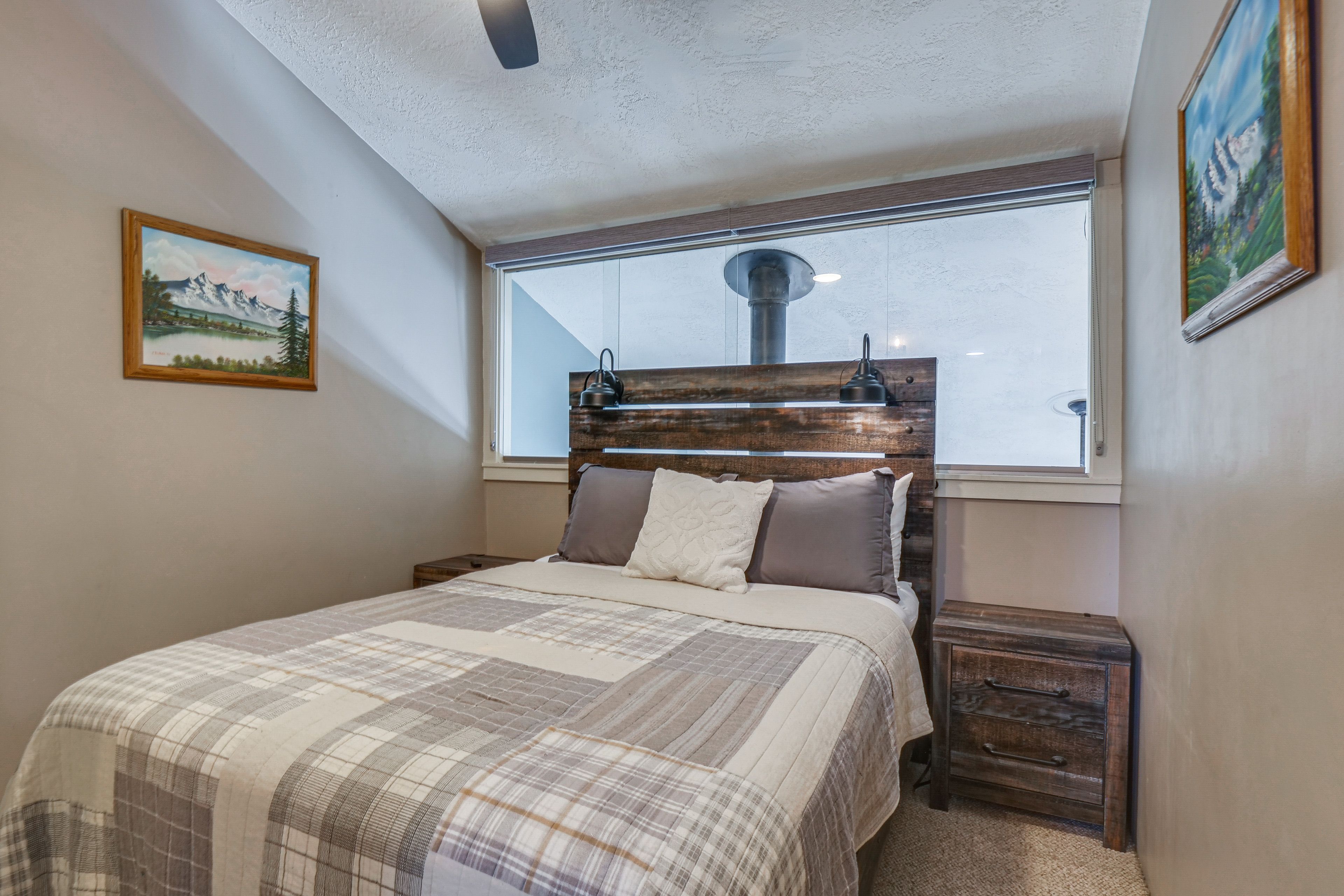 Bedroom 2 | Queen Bed | 2nd Floor