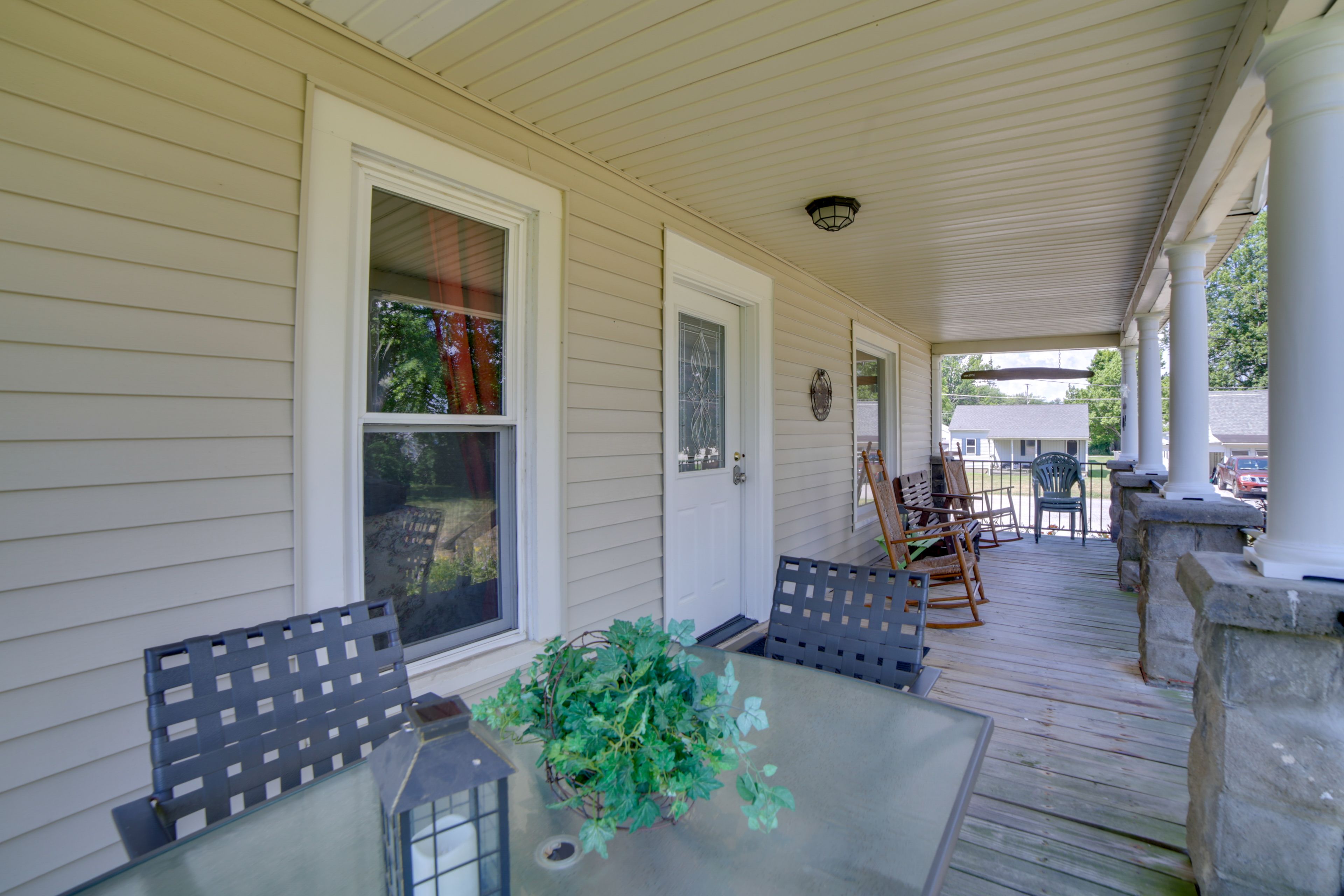 Exterior Space | Keyless Entry