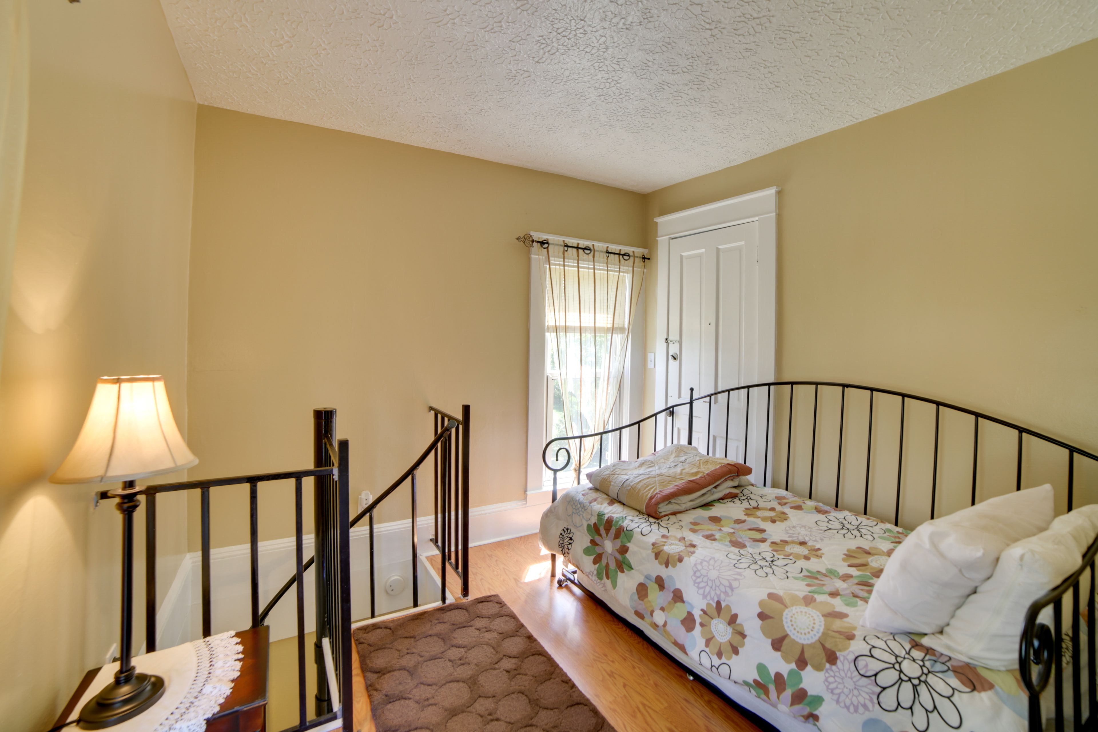 Loft | Twin Bed w/ Twin Trundle | Stairs Required