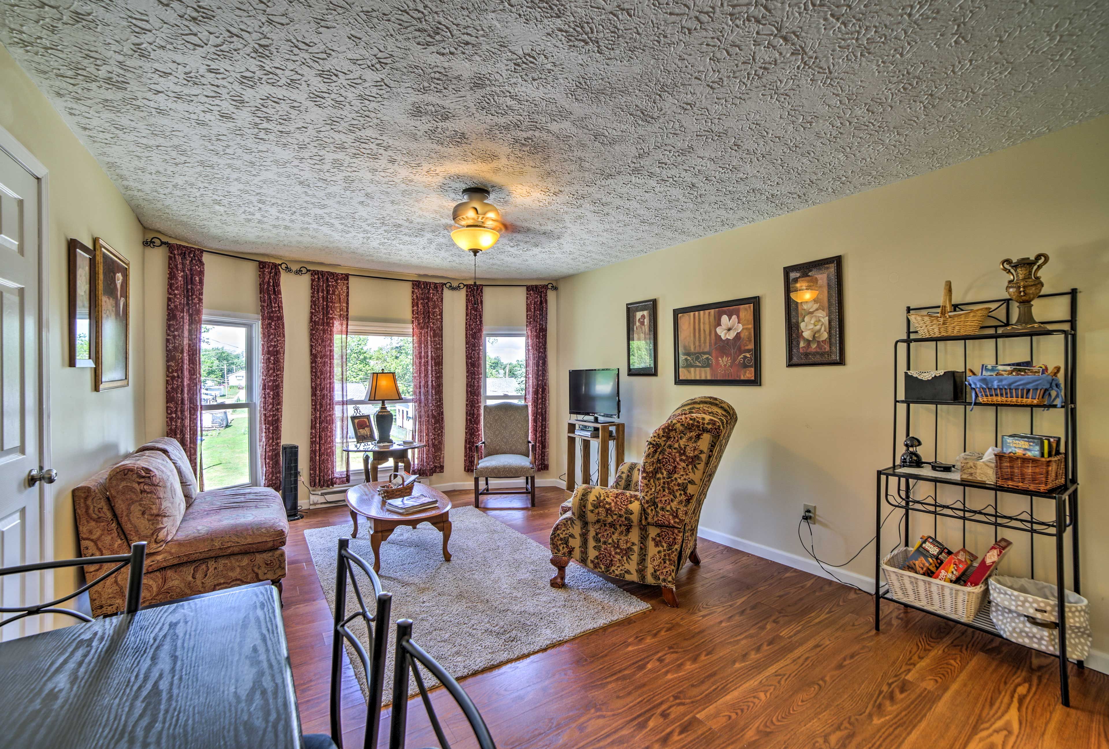Living Room | Free WiFi