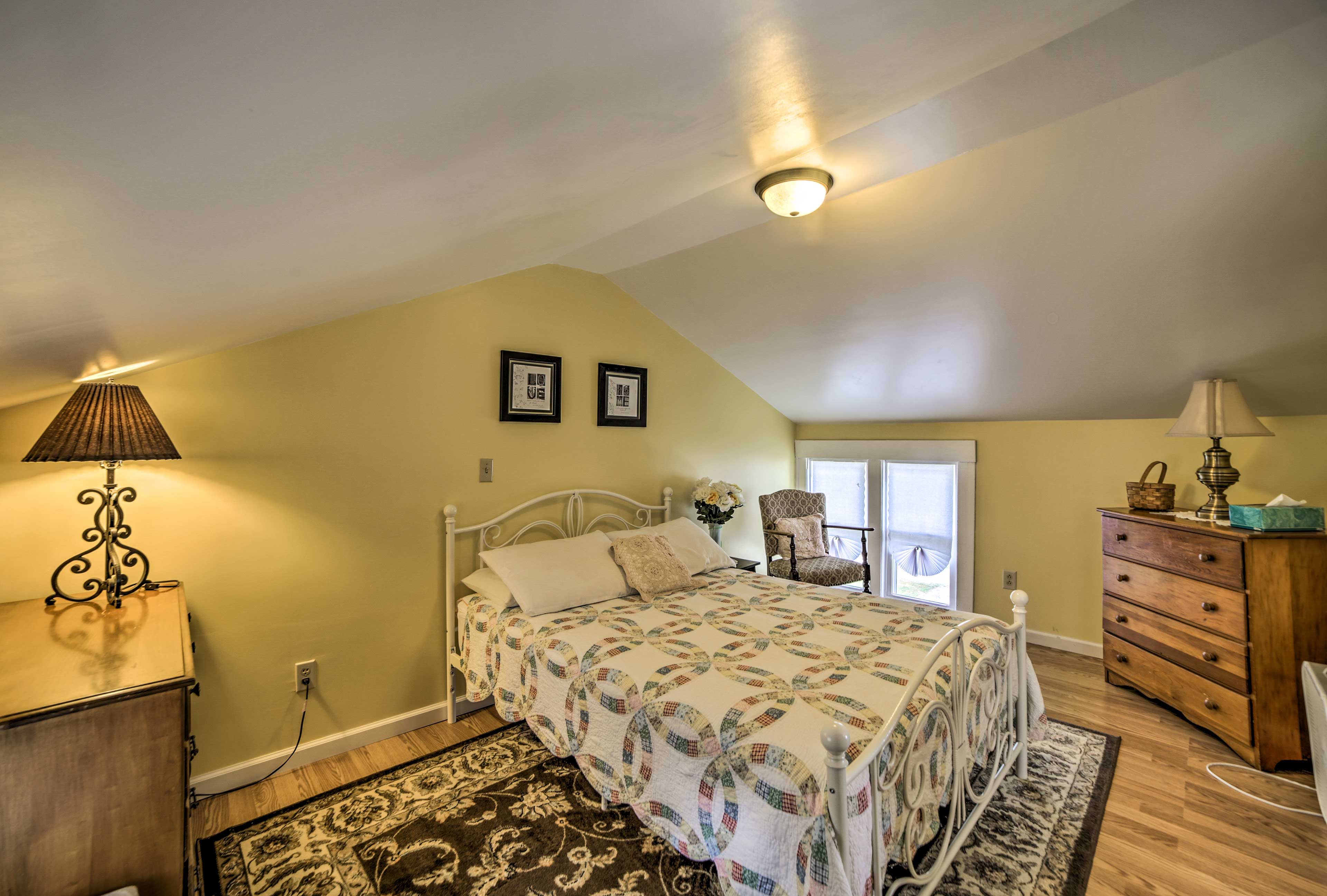 Bedroom 2 | Full Bed