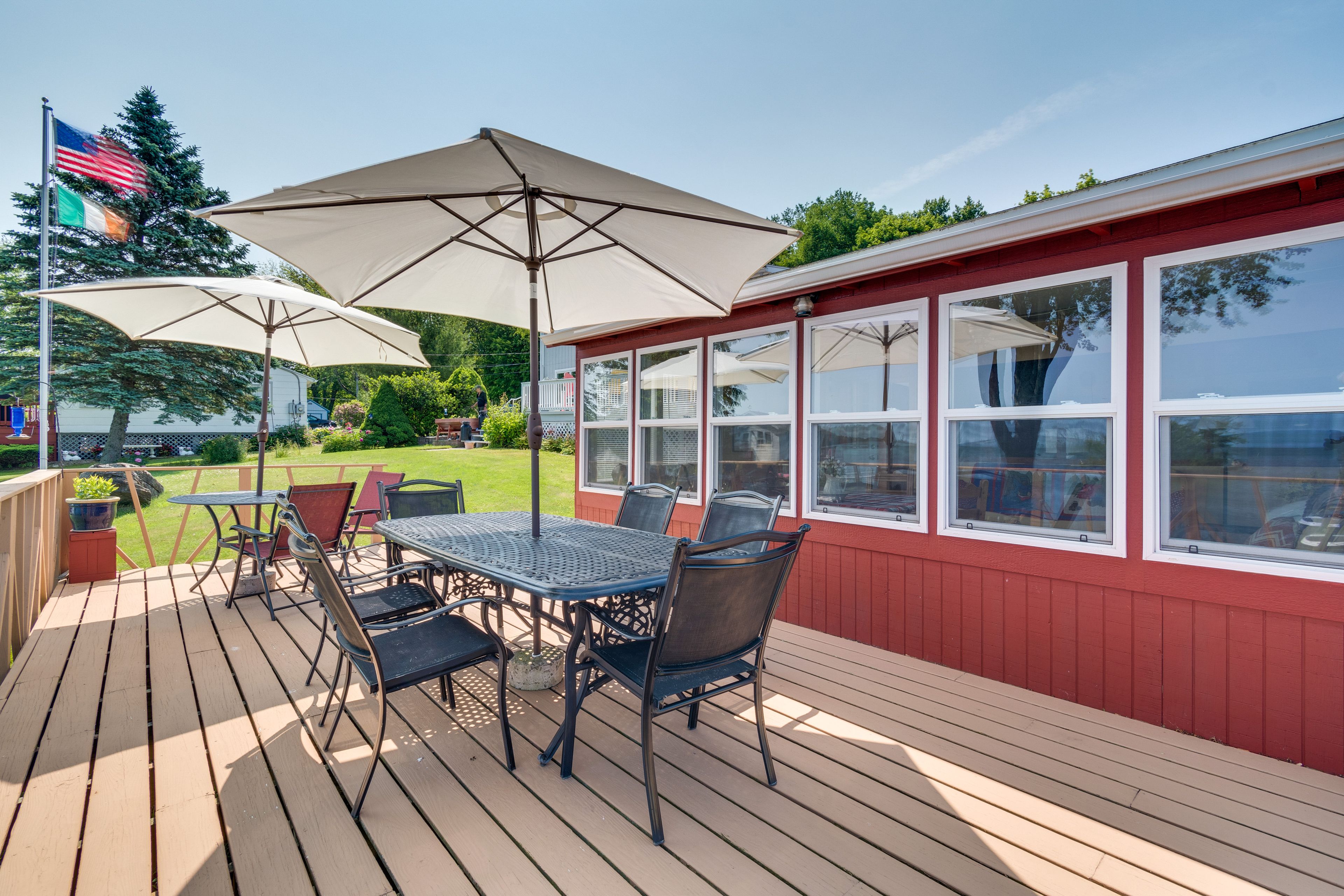 Upper Deck | Outdoor Dining