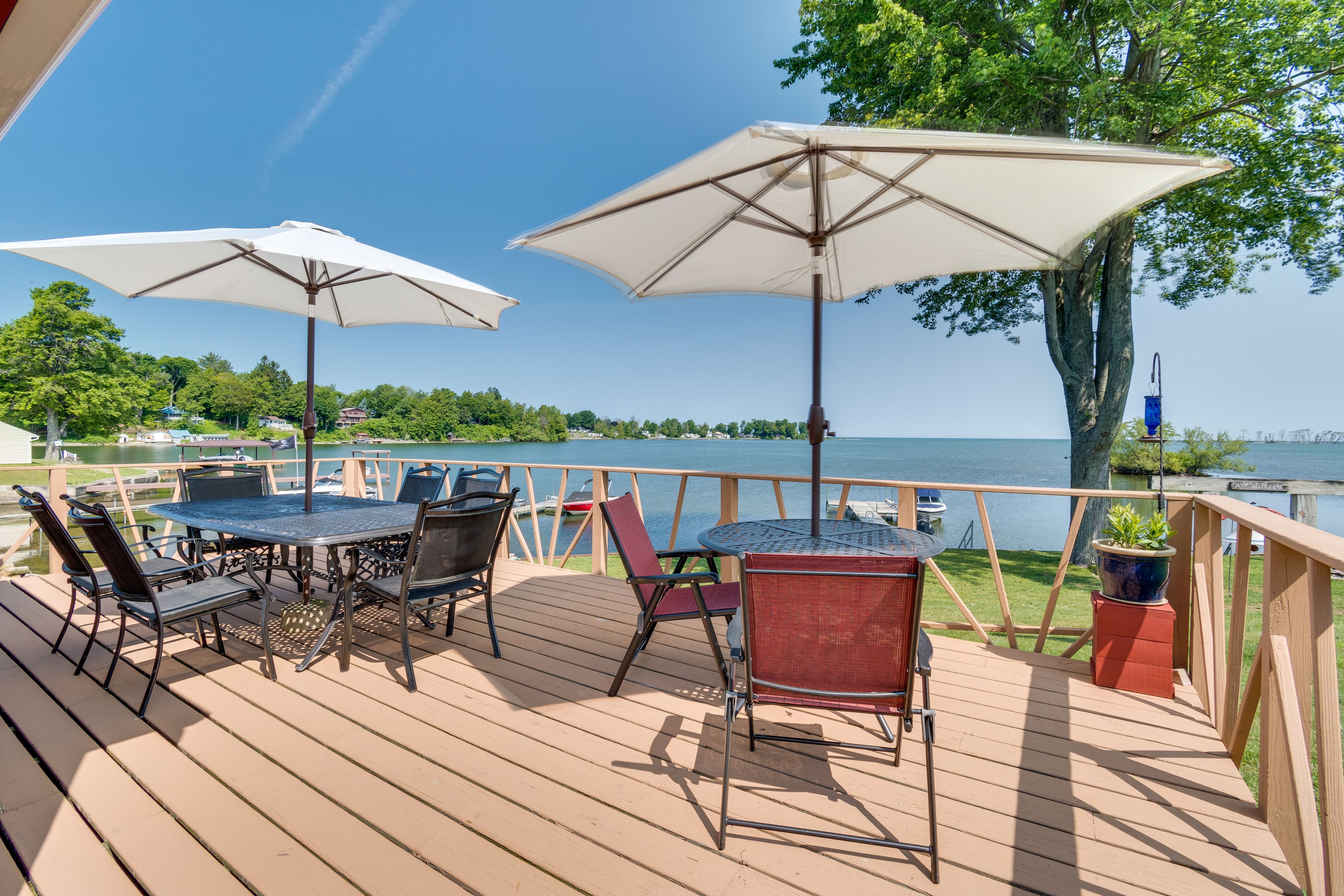 Red Creek Vacation Rental | 2BR | 1BA | 646 Sq Ft | Stairs Required to Access