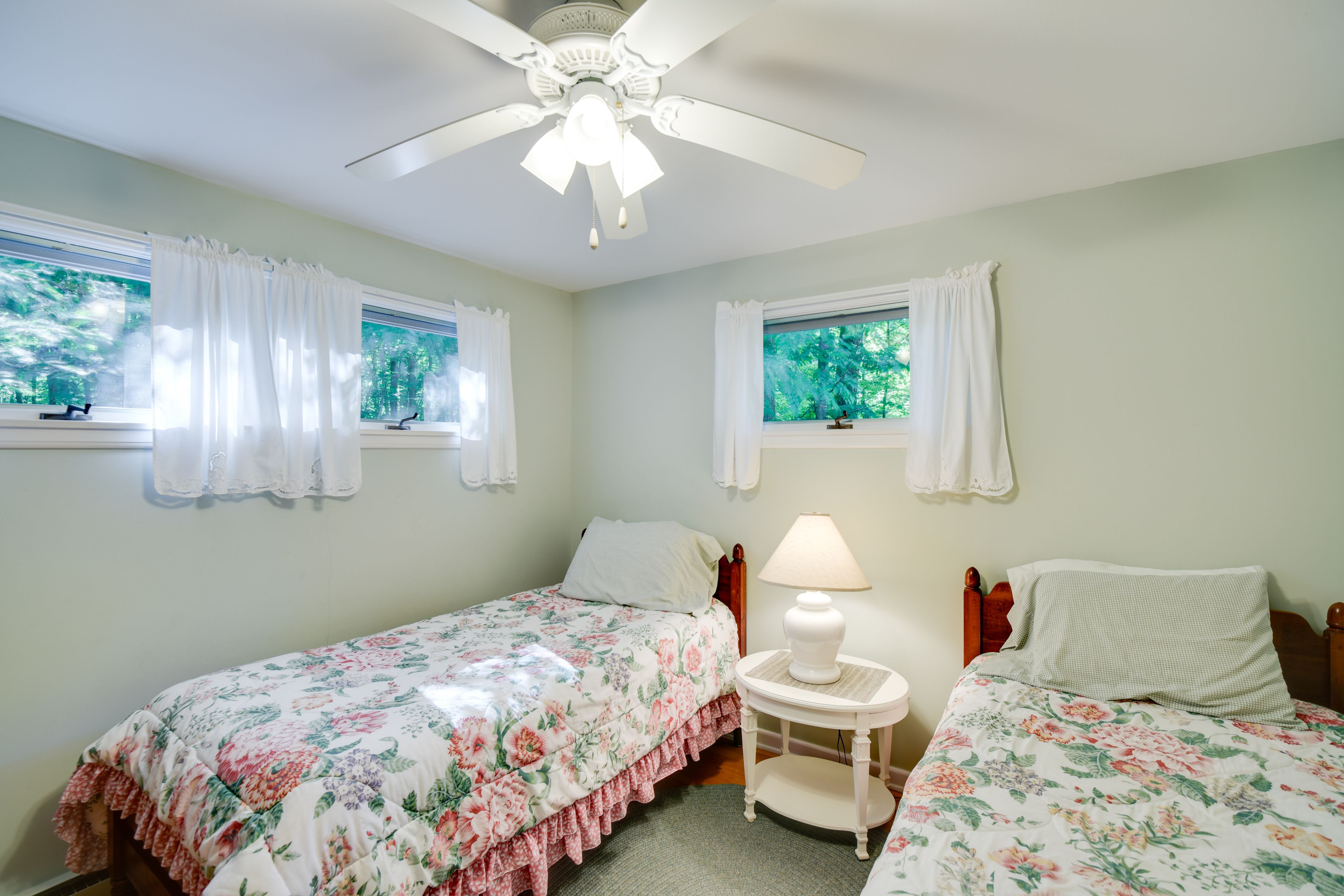 Bedroom 2 | 2 Twin Beds