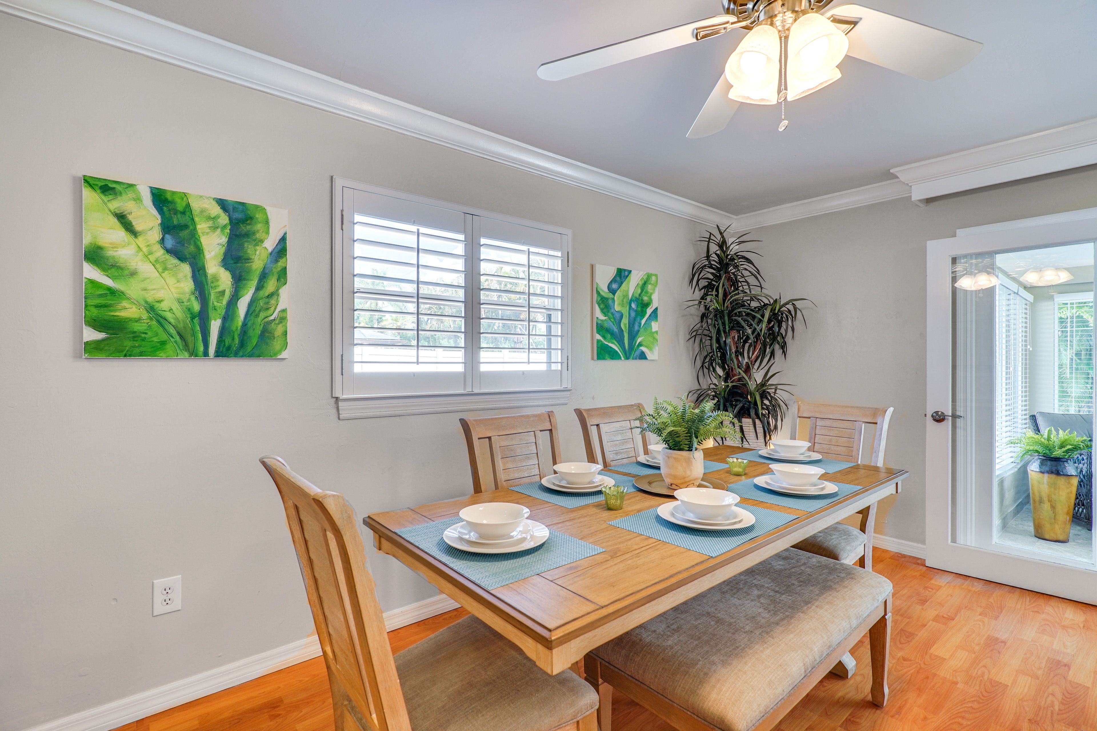 Dining Table | Dishware & Flatware Provided