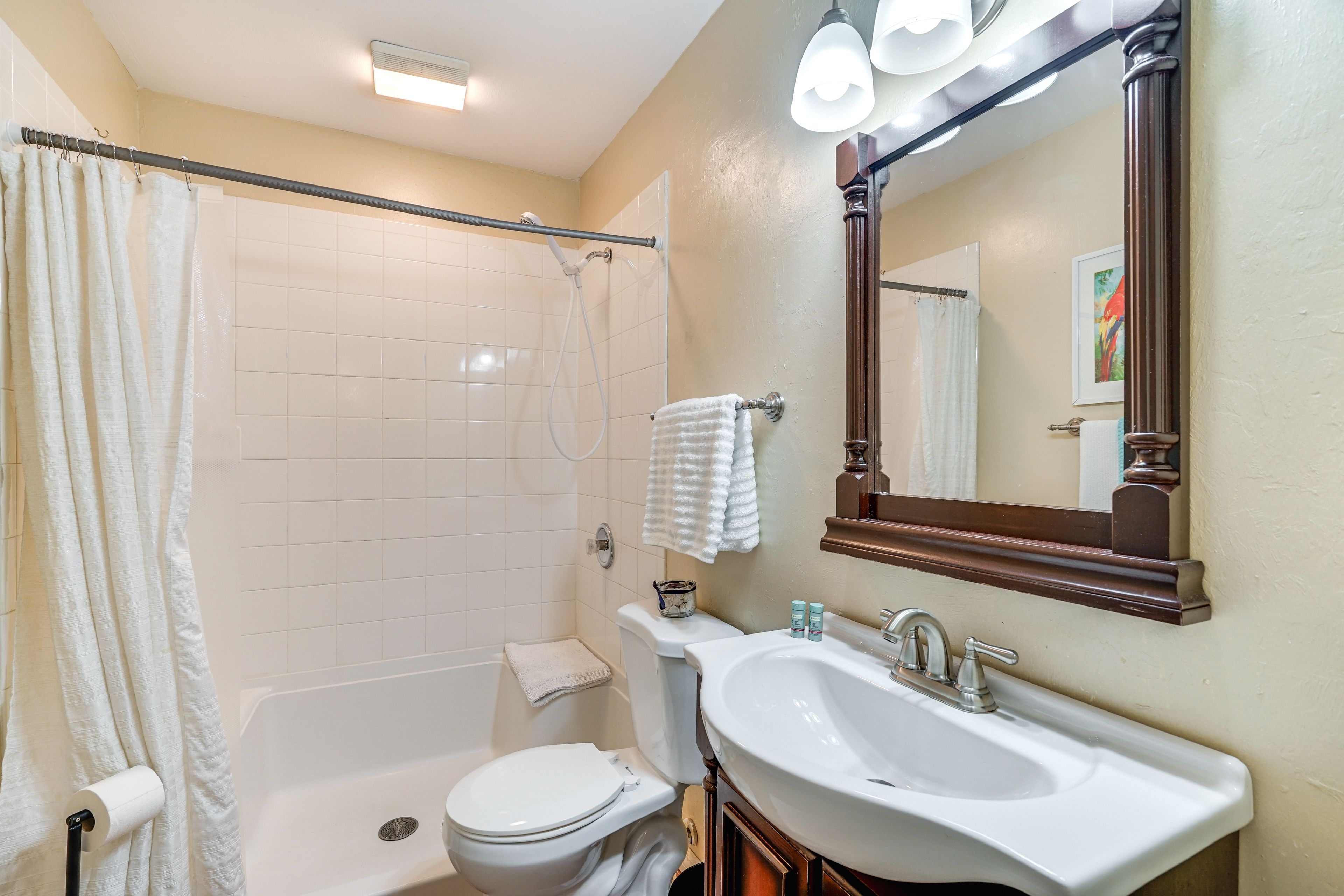 Full Bathroom