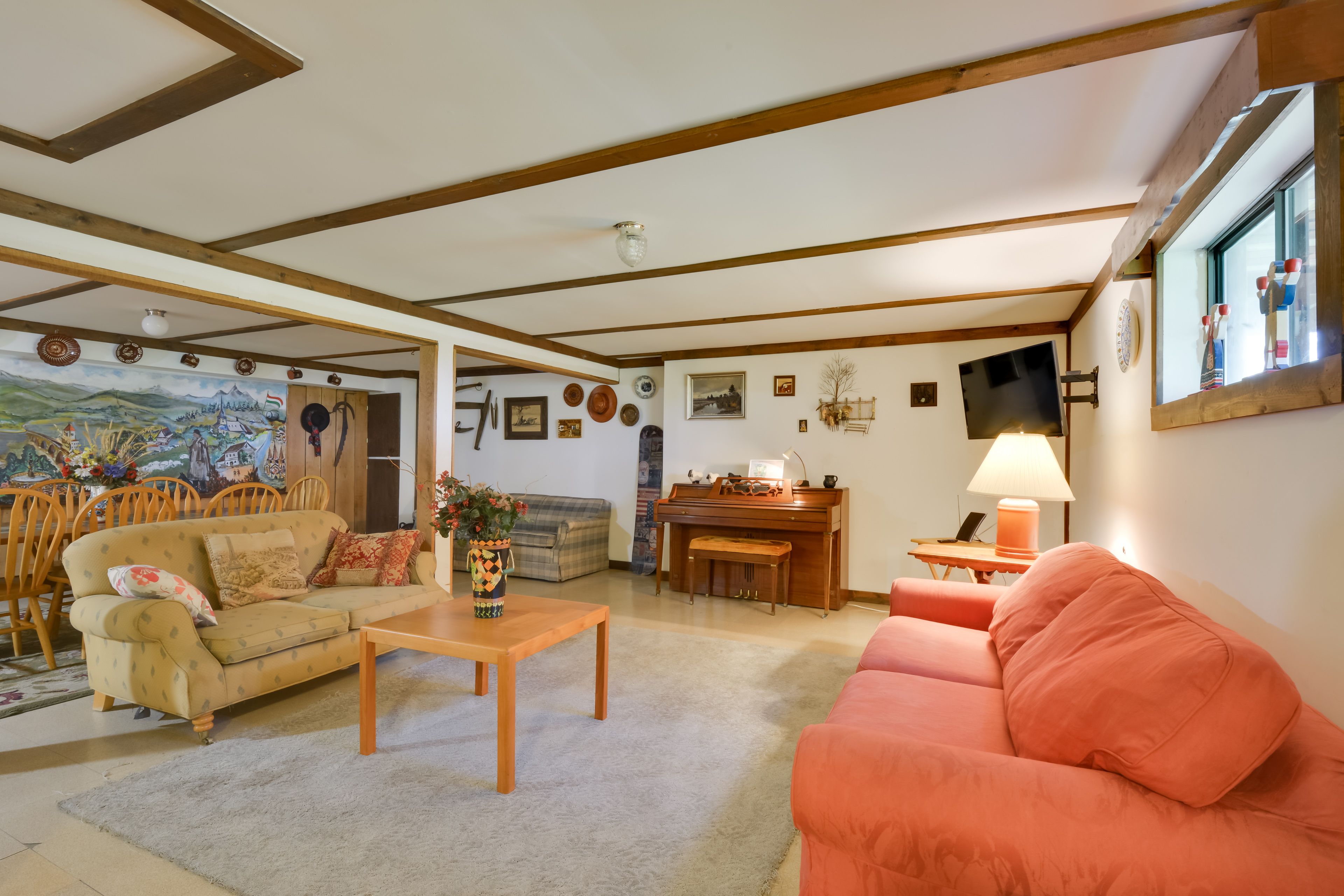 Basement | Queen Sleeper Sofa | Stairs Required