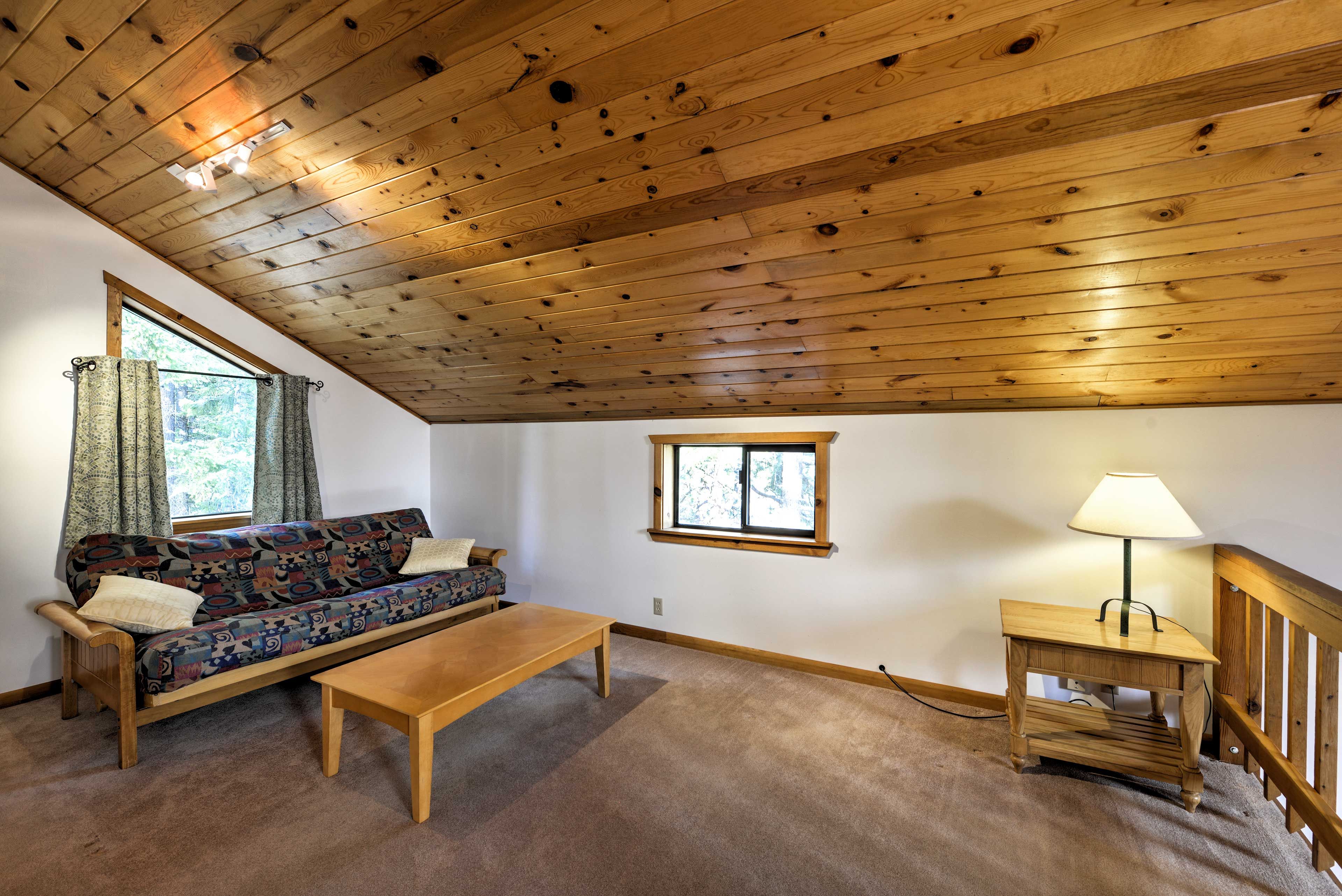 Additional Sleeping (Loft) | Futon