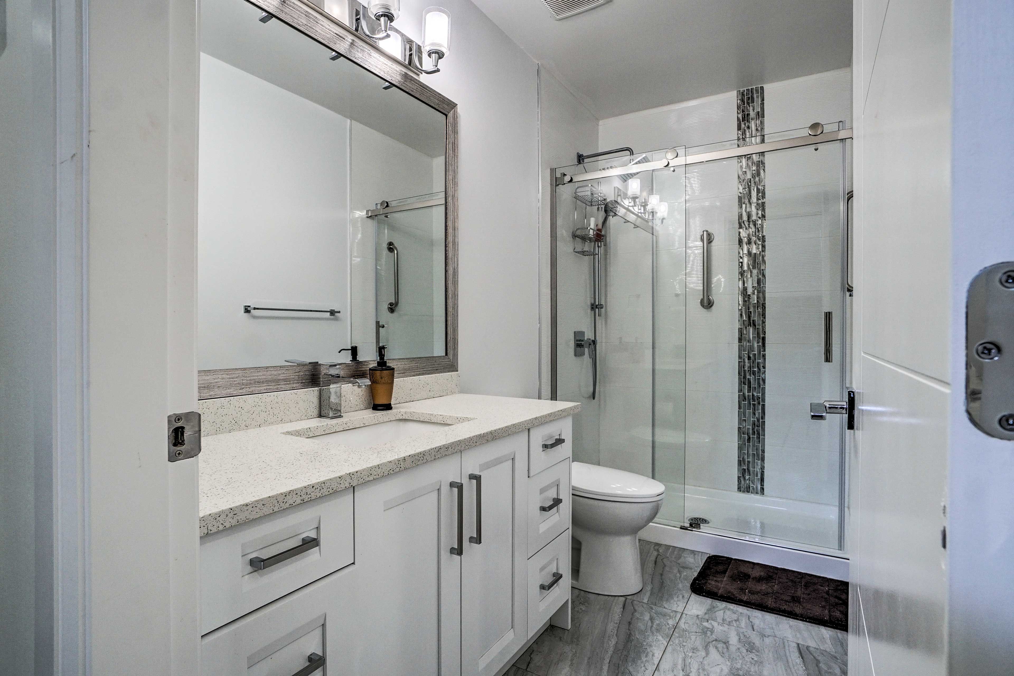 Full Bathroom | Linens/Towels