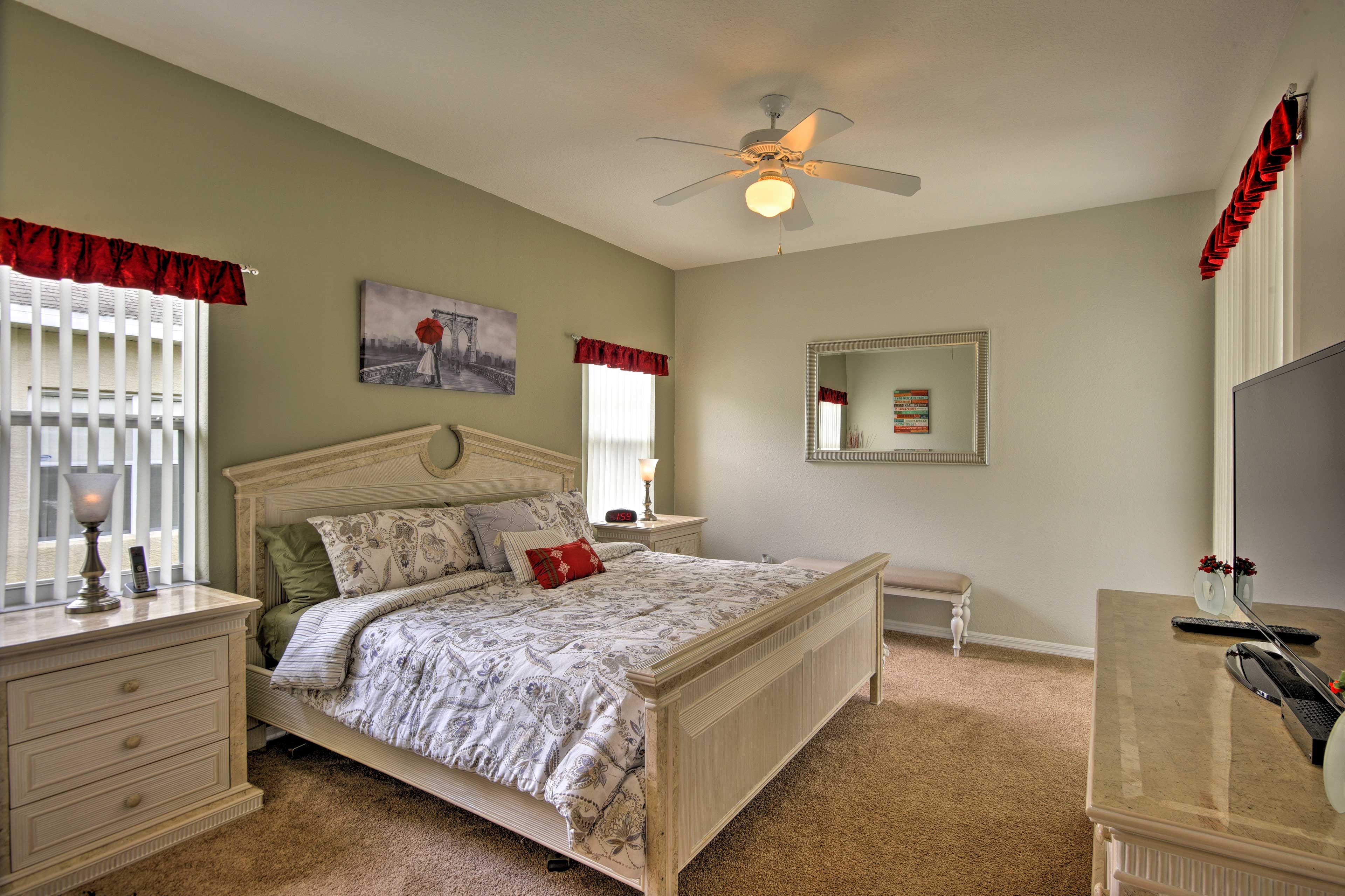 Bedroom 1 | Linens Provided | Flat-Screen Cable TV