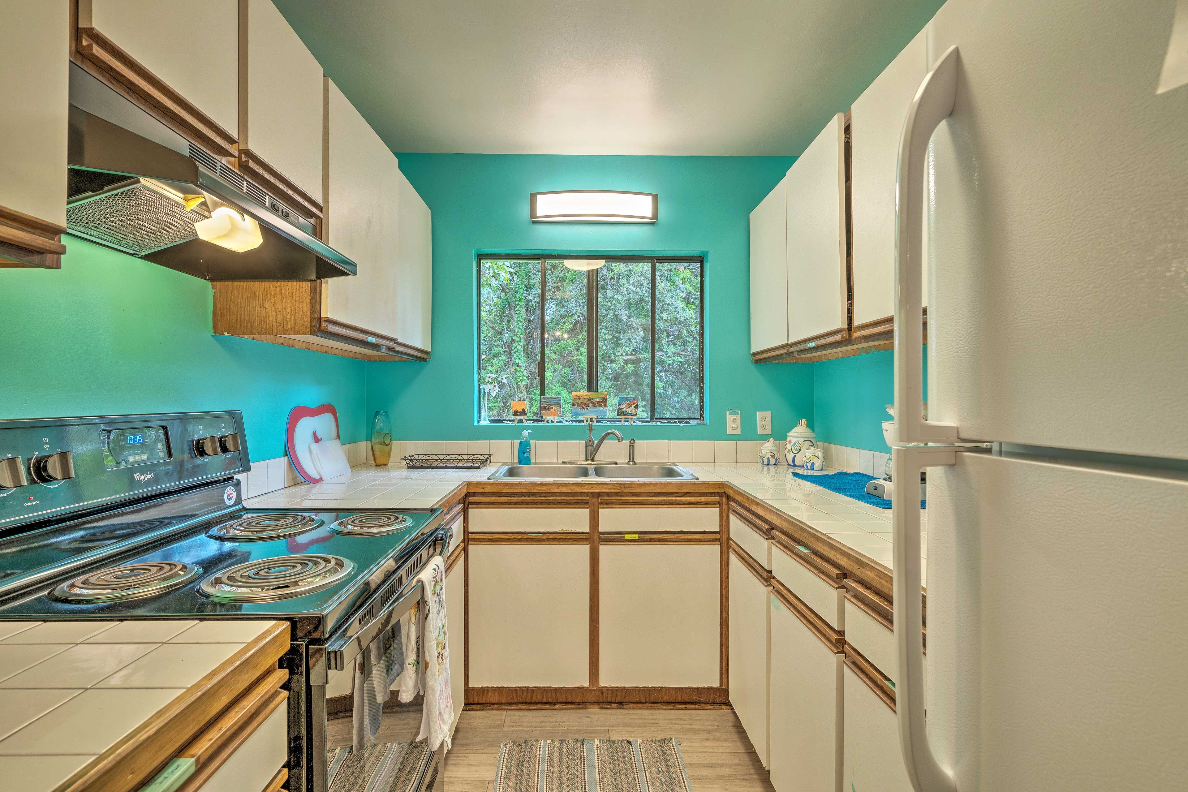 Kitchen | Cooking Basics | Dishware/Flatware