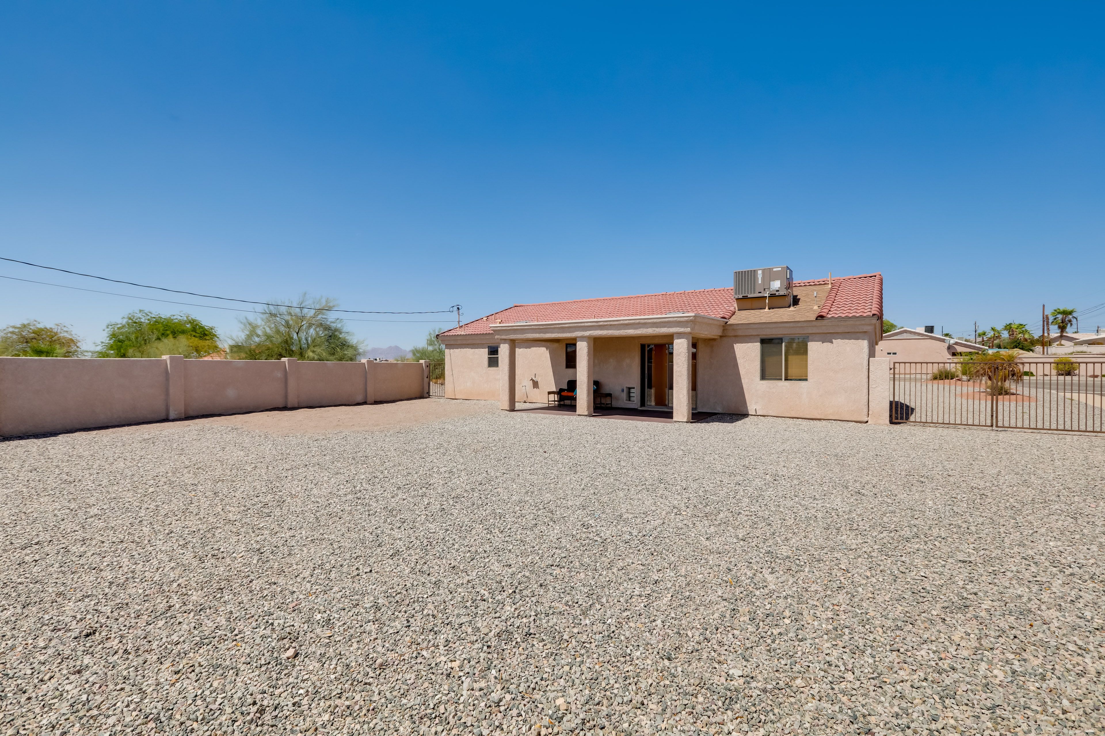 Exterior | Parking | Garage (2 Vehicles) | Boat Parking