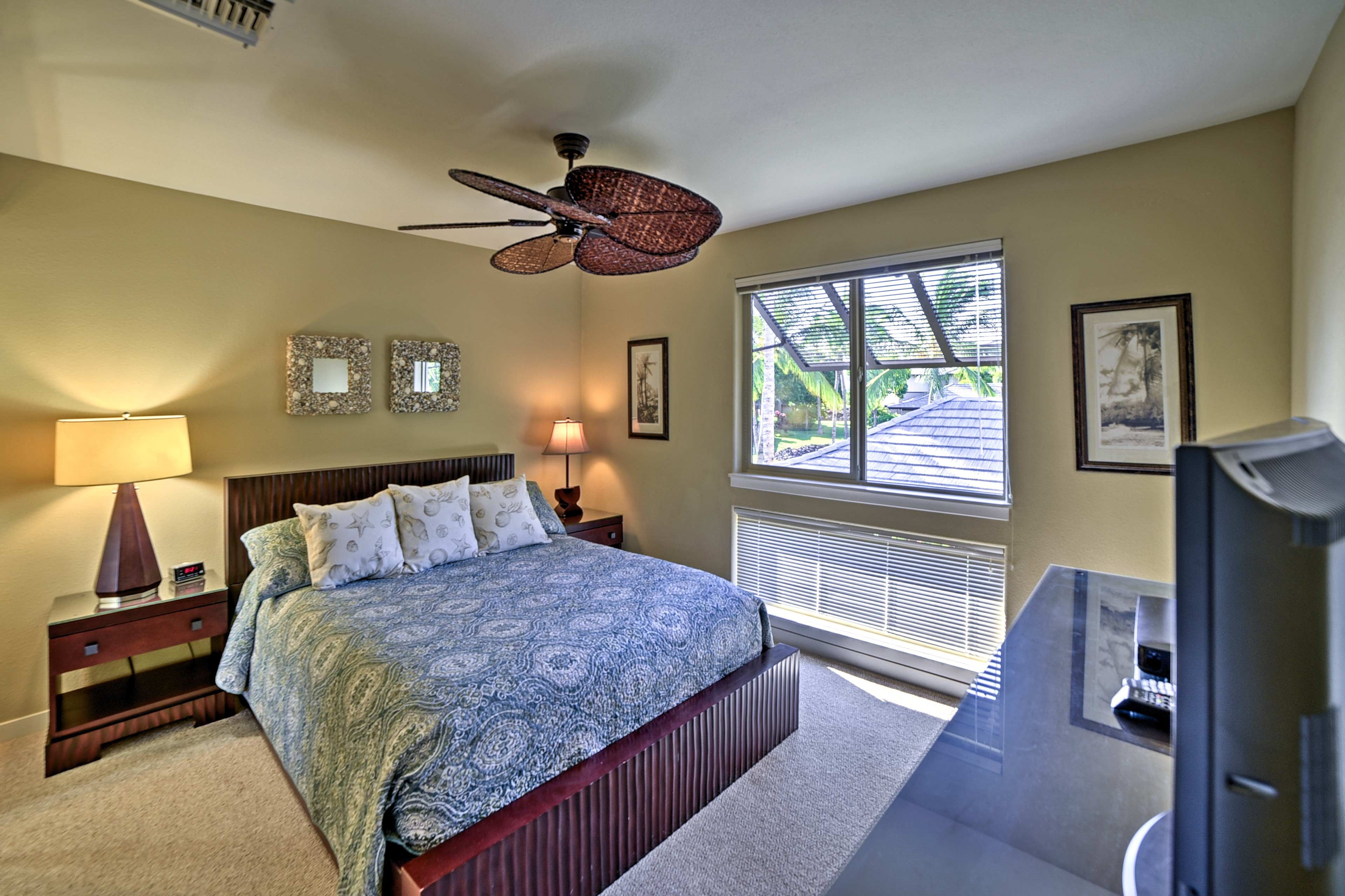 Bedroom 2 | Queen Bed