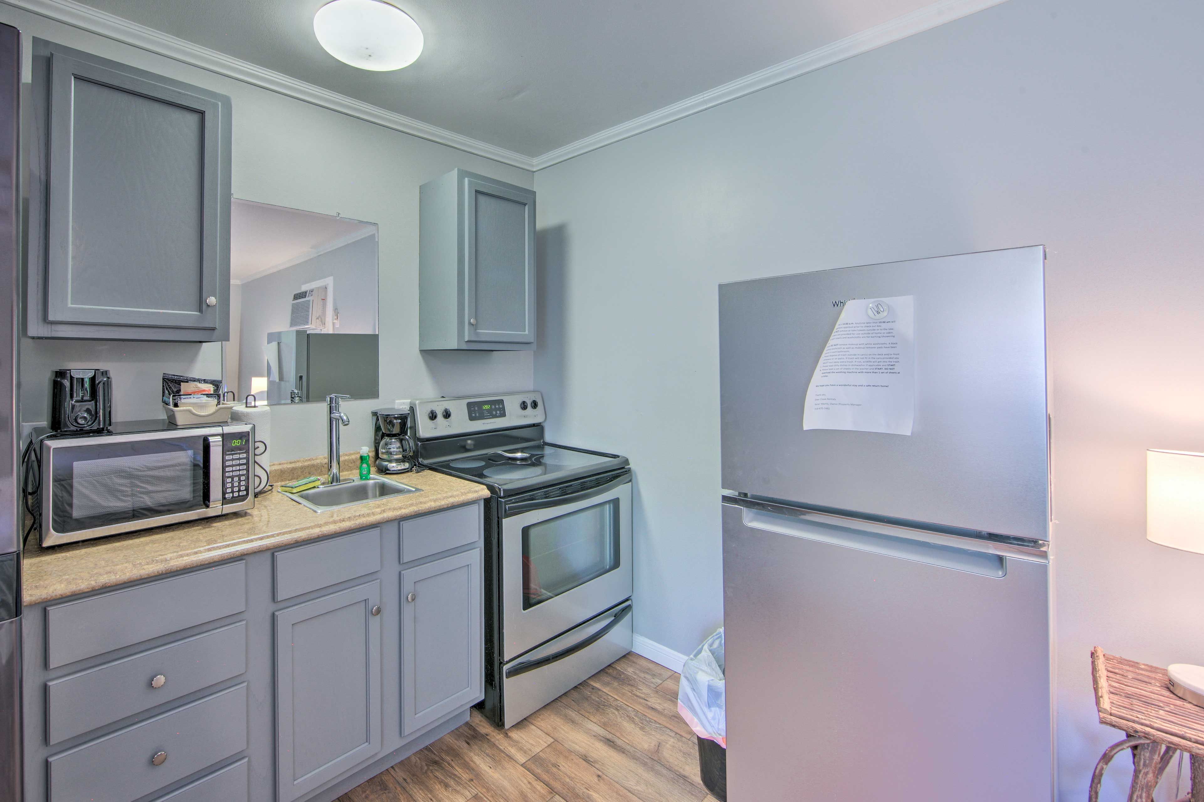 Kitchen | Toaster | Spices | Trash Bags & Paper Towels