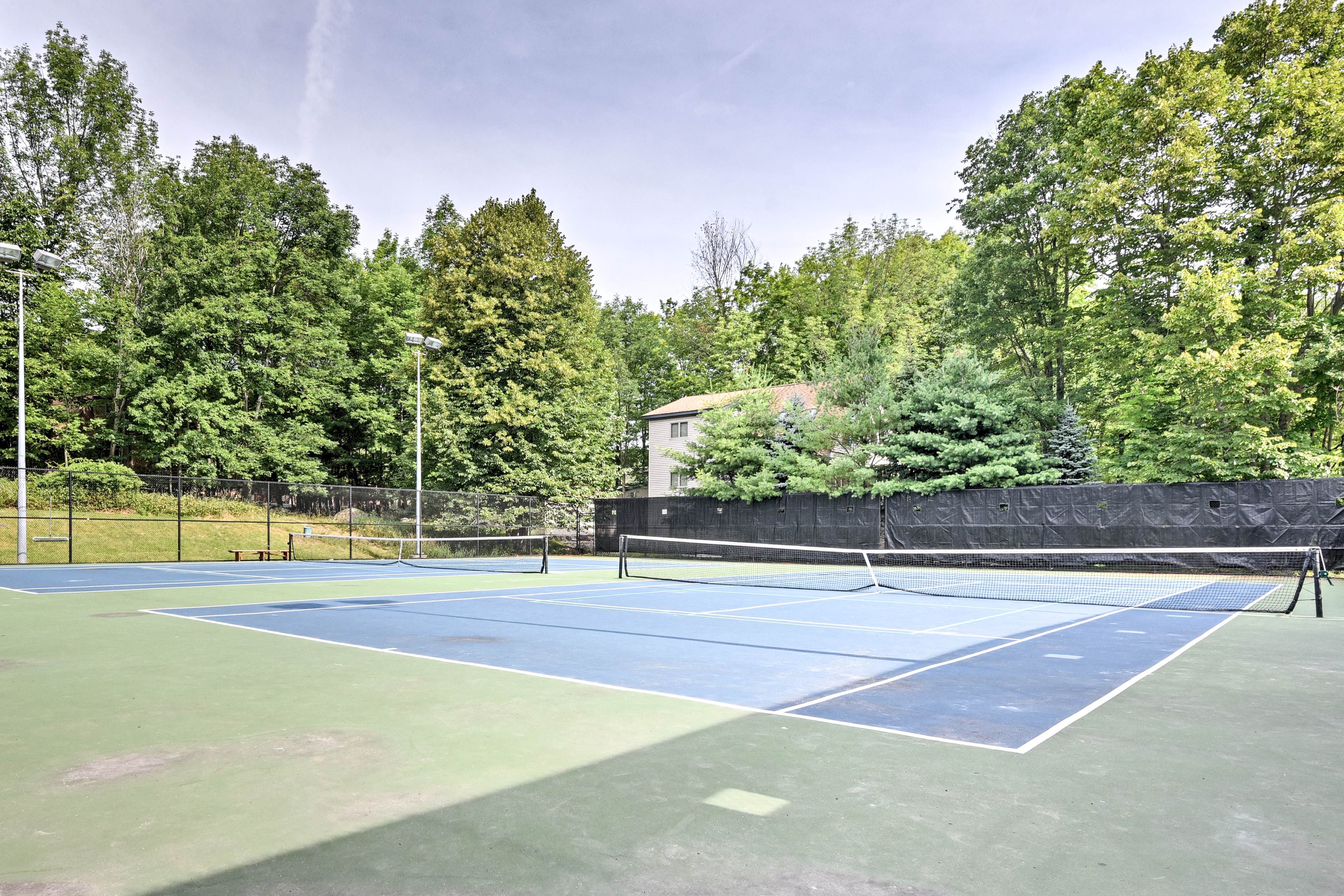 The Hideout also offers both indoor & outdoor tennis courts.