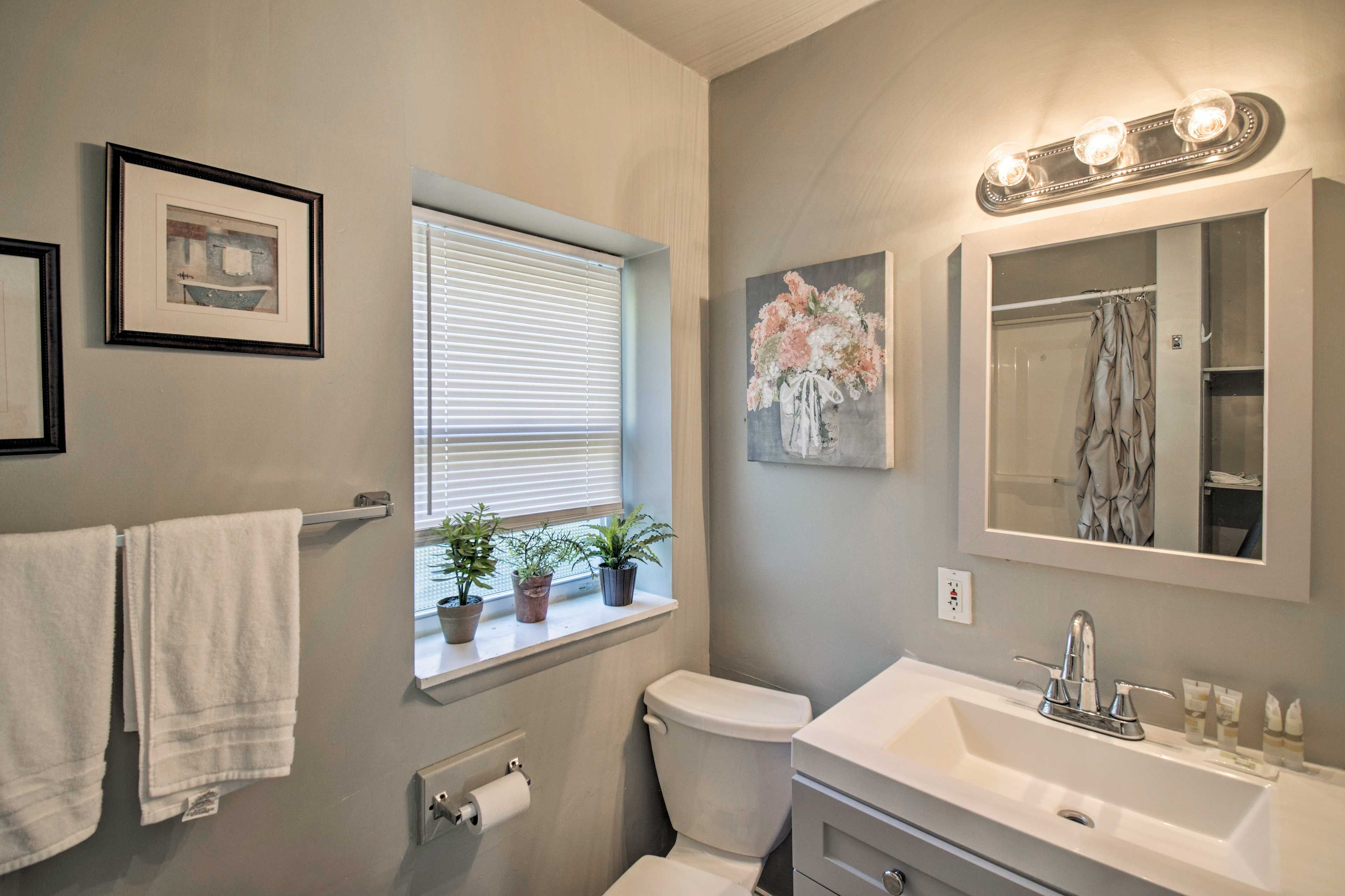 A full bathroom can be found just across the hall.