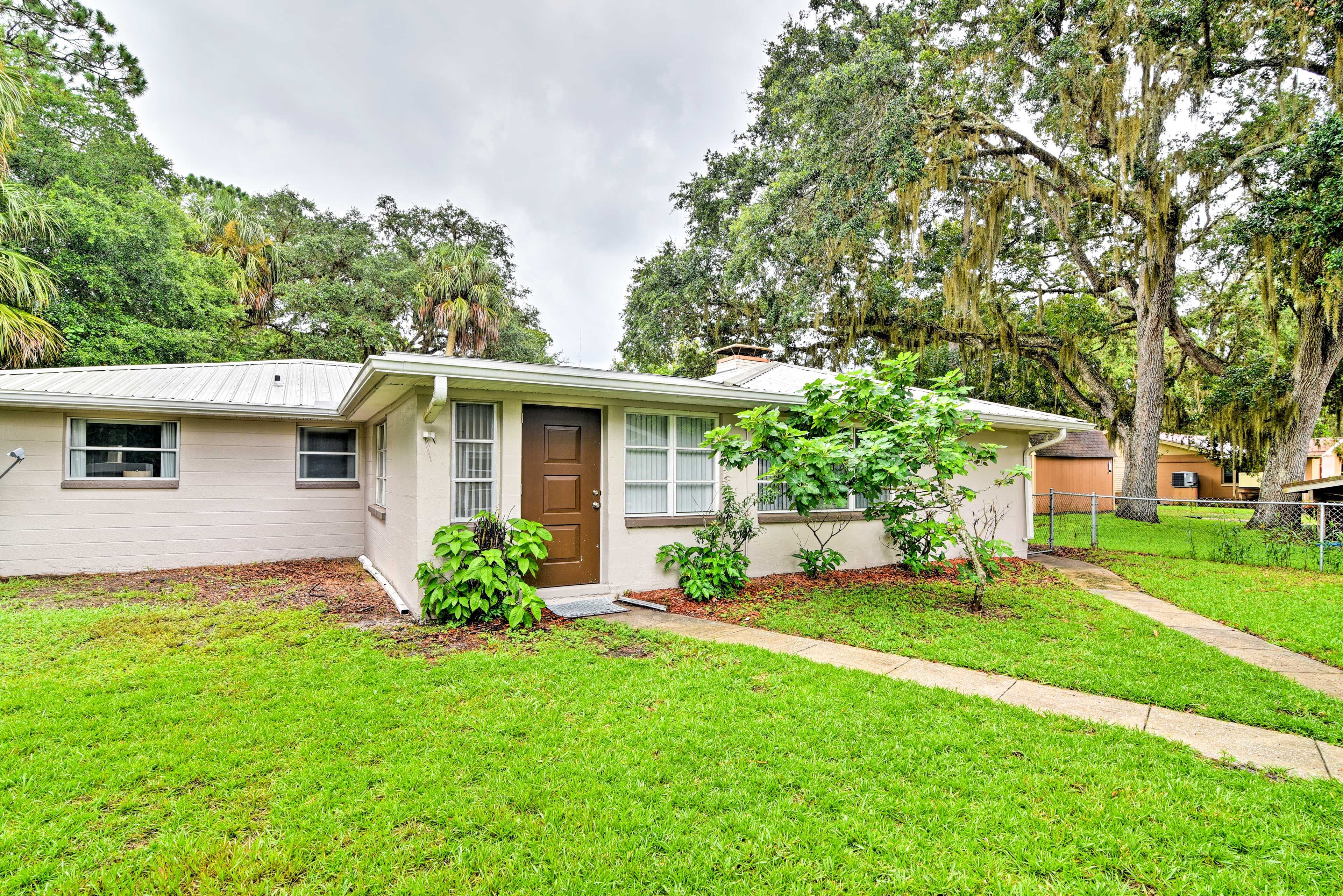 You can't beat this updated Florida retreat!