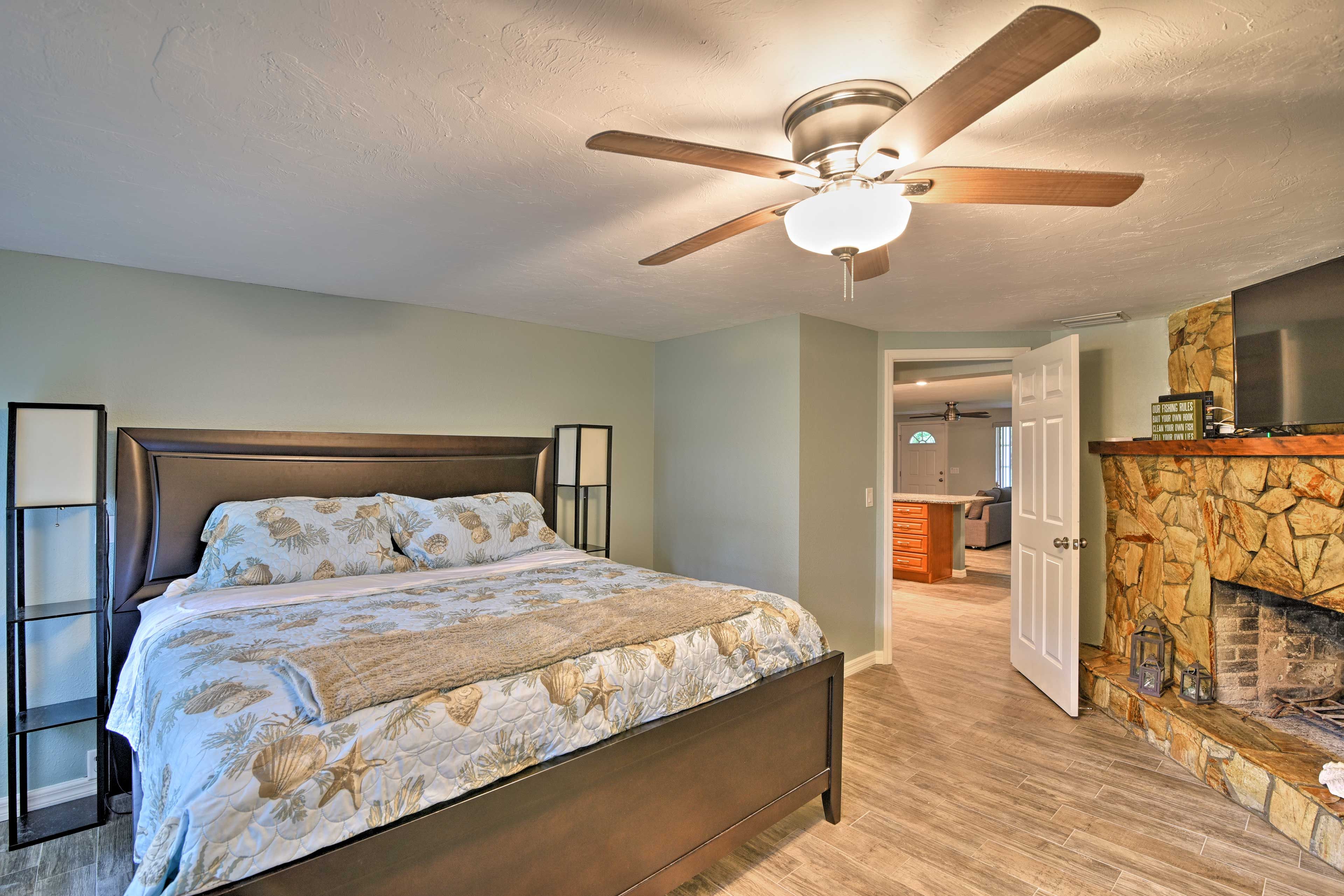 Slip under the covers on the cloud-like king bed.