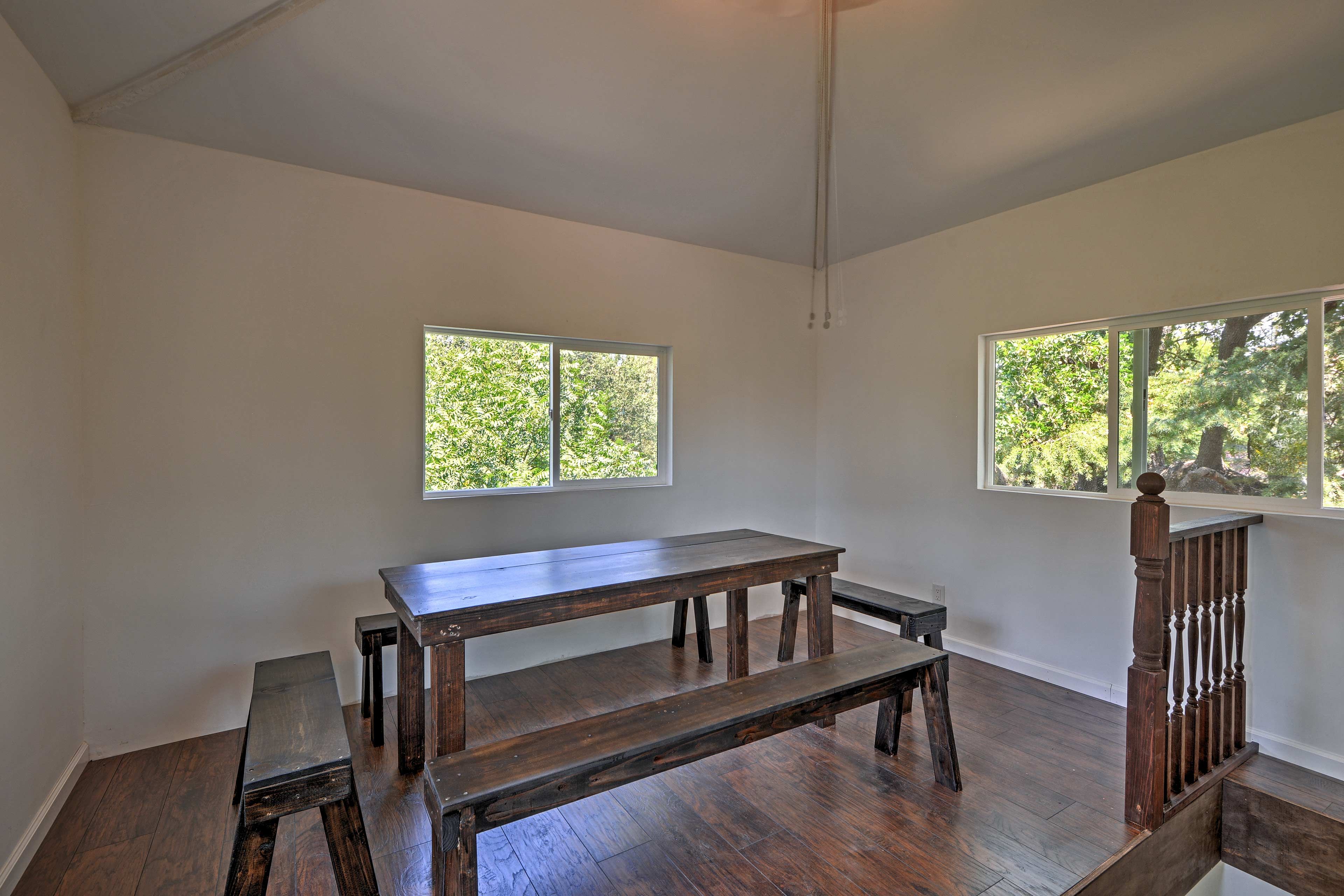 Additional Dining Space