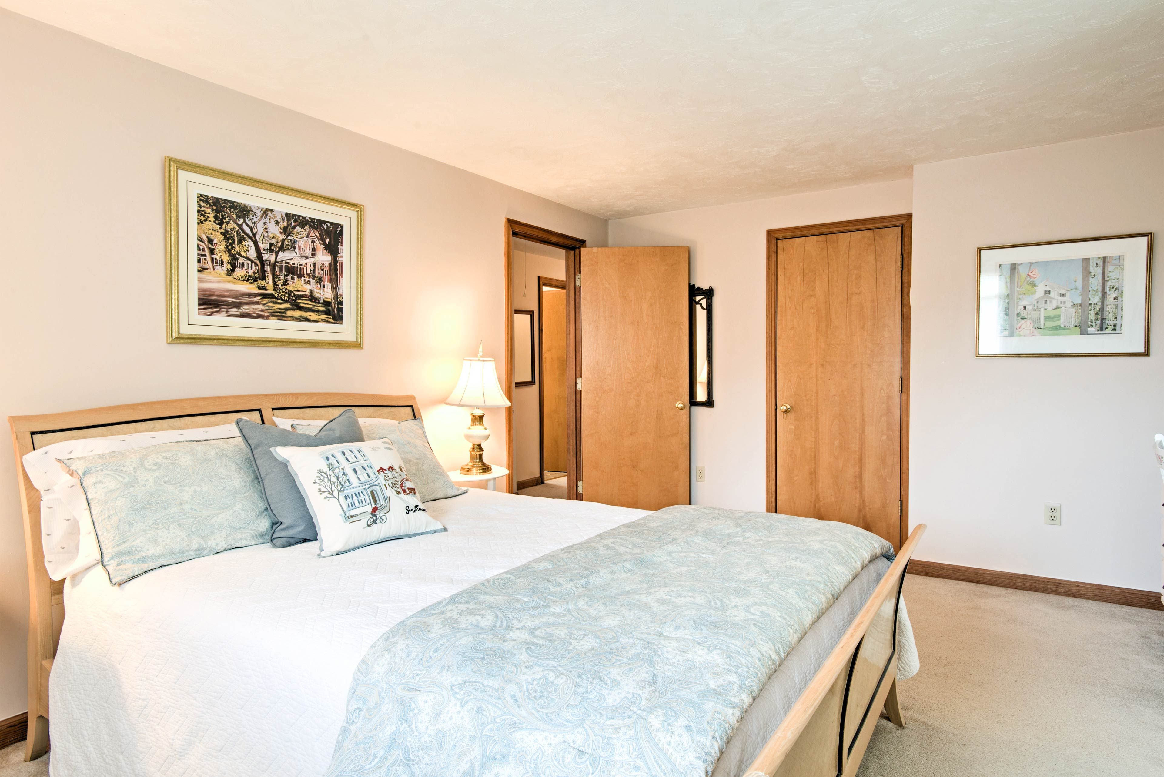 Each room has plenty of closet space for all of your belongings.