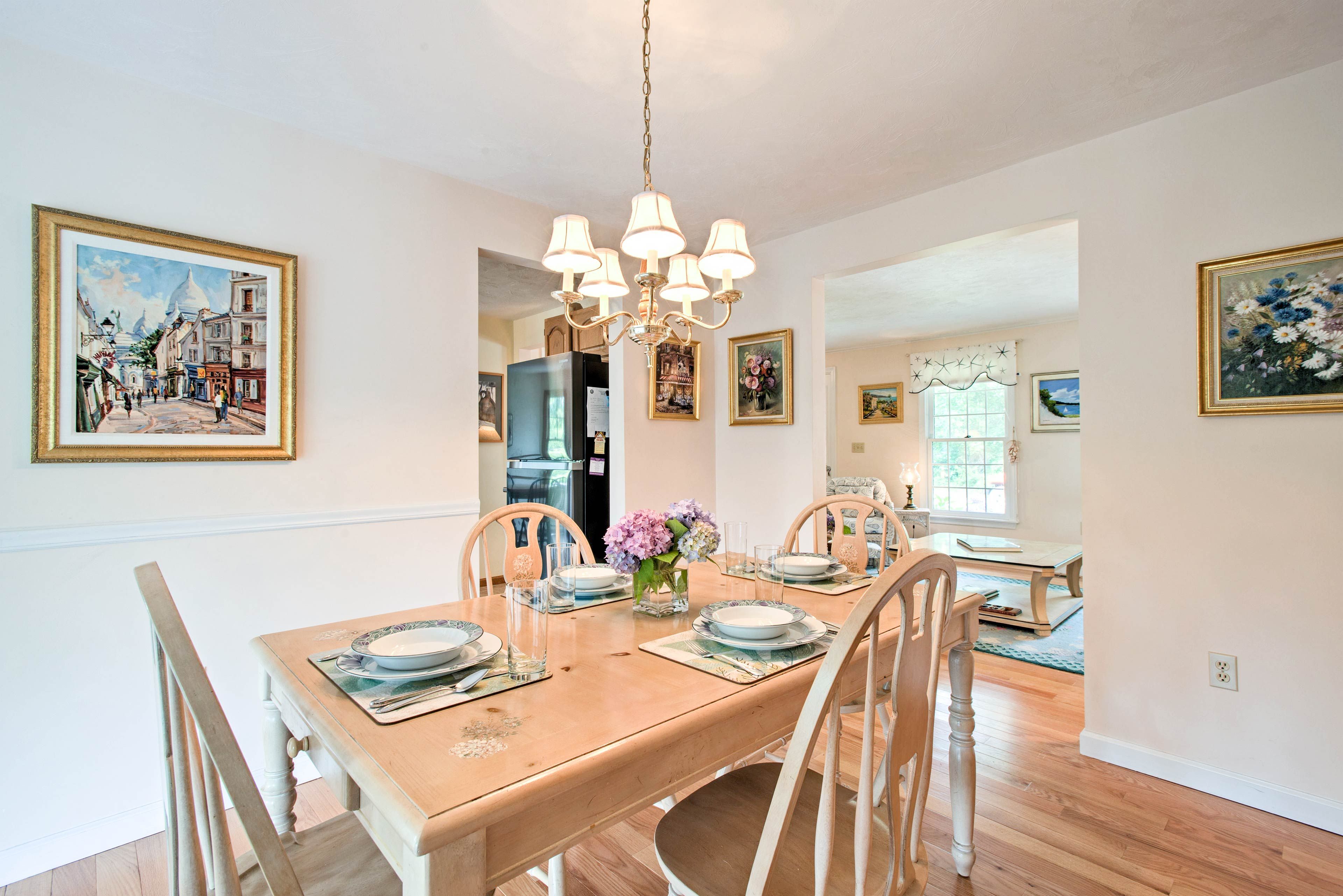 Pull up a chair to enjoy a feast at this dining table.