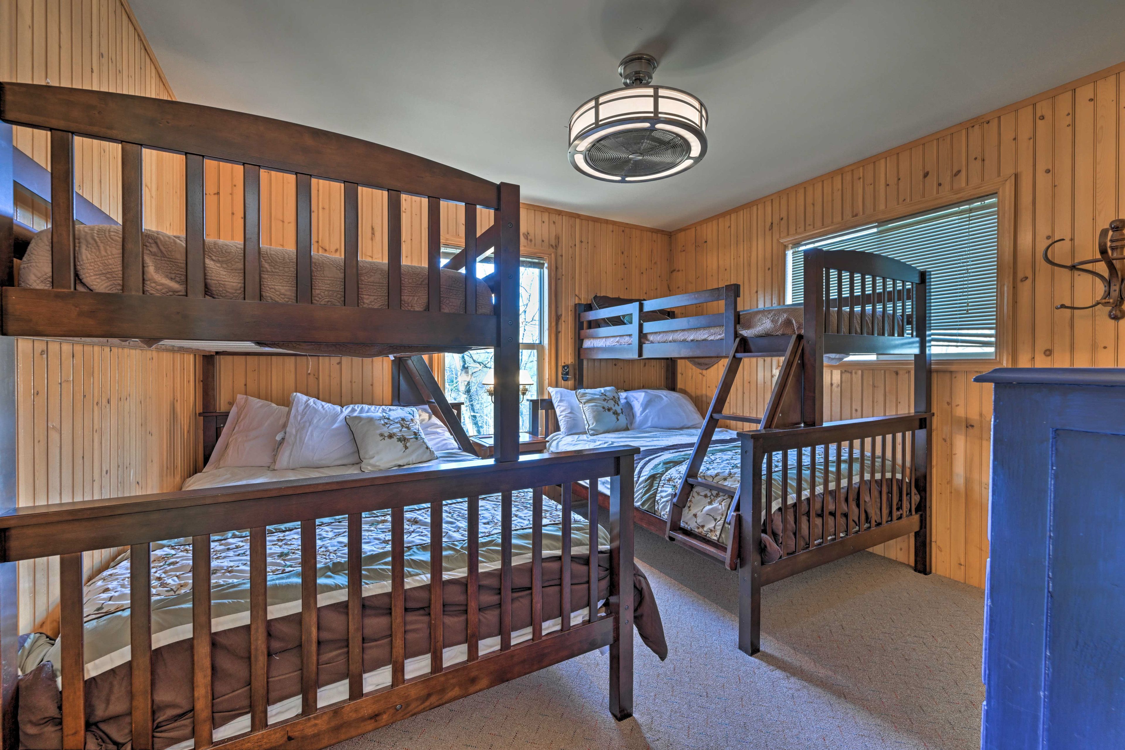 Bedroom 2 | 2 Twin/Full Bunk Beds