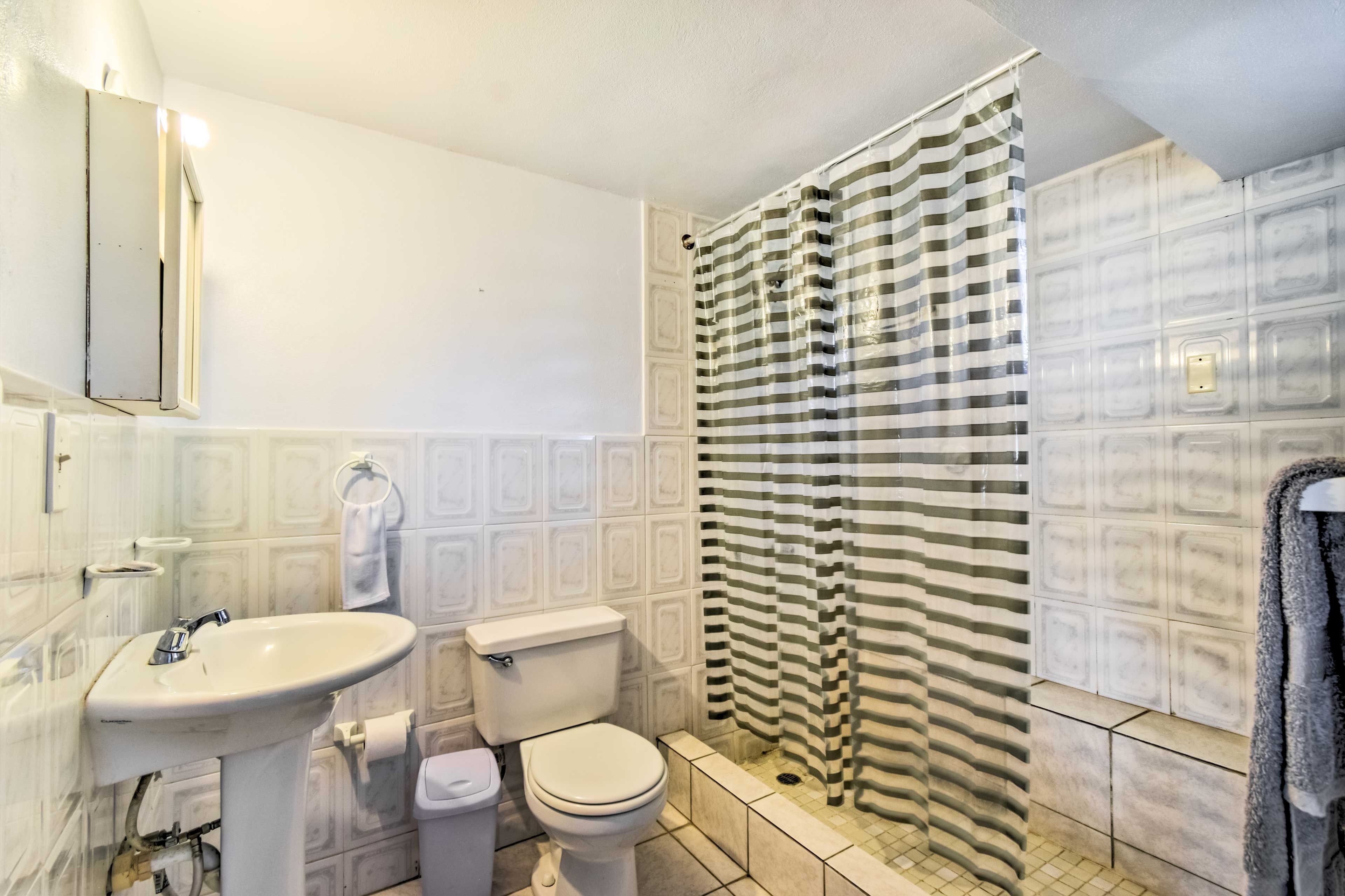 Bathroom | Towels Provided