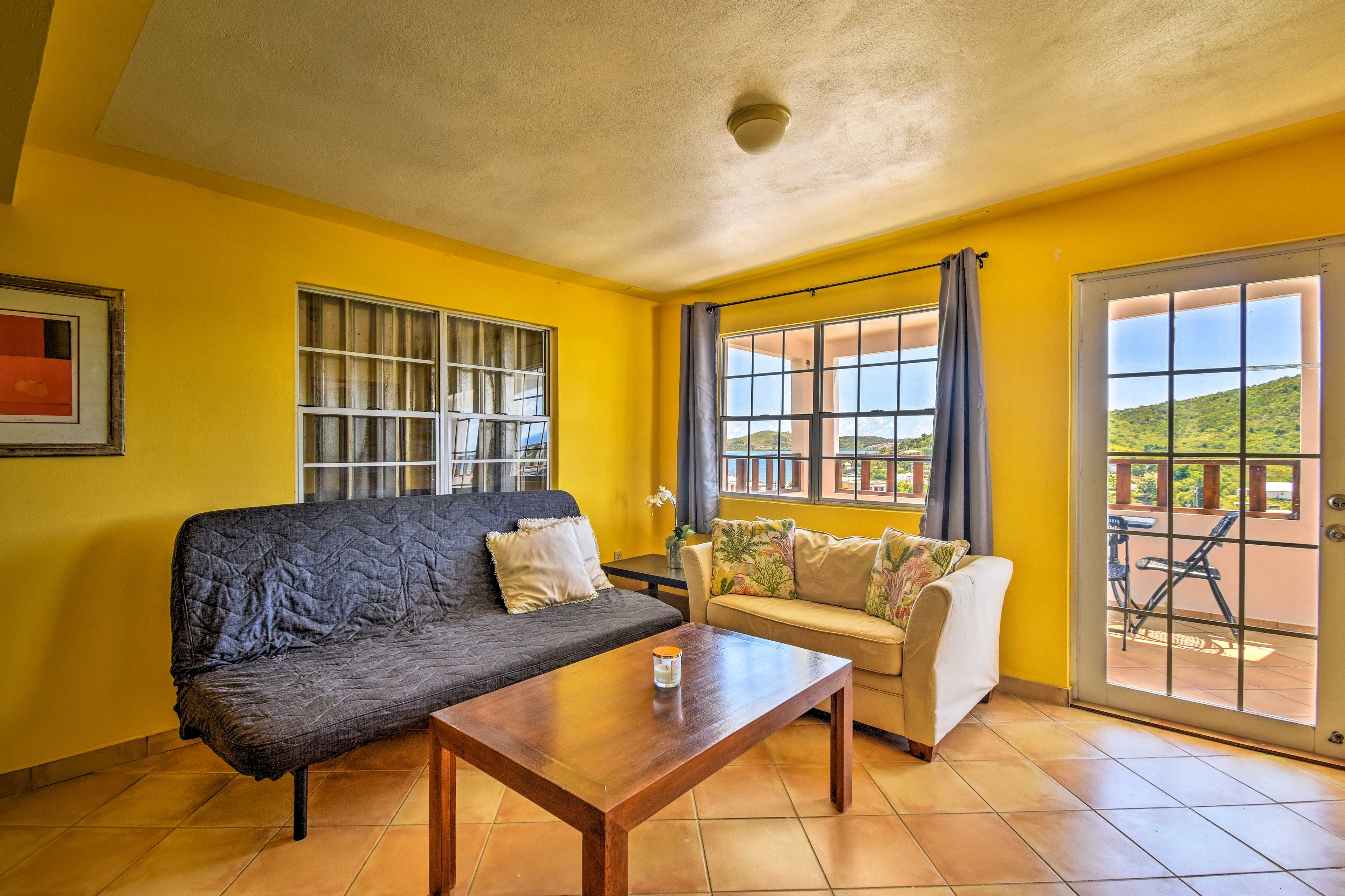 This vibrant villa features 2 bedrooms and 1 bathroom.