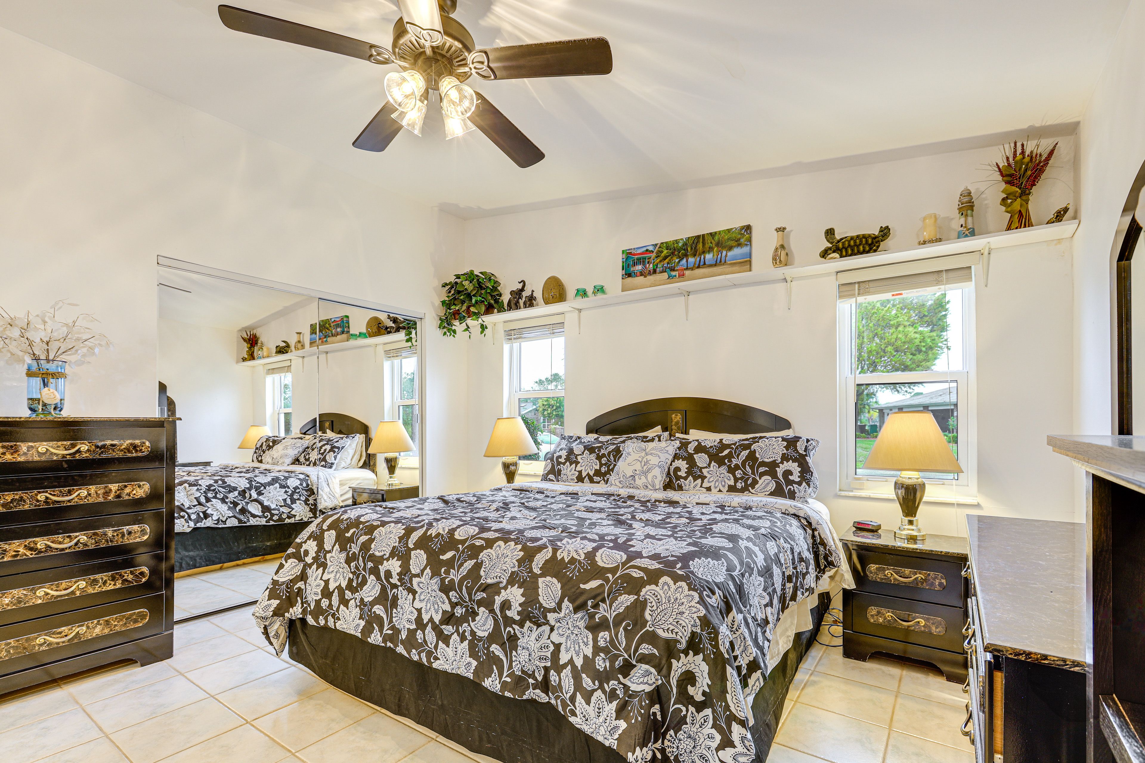 Bedroom 1 | King Bed | En-Suite Bathroom