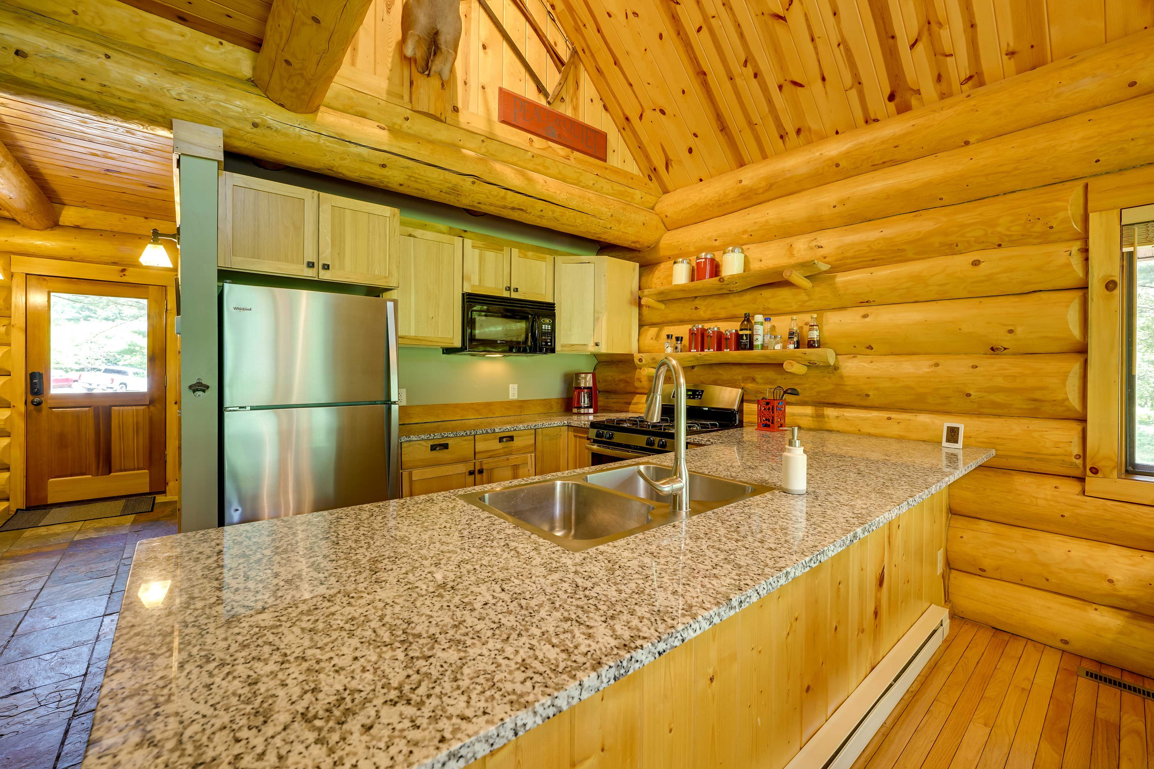 Kitchen | Cooking Basics | Coffee Maker | Paper Towels/Trash Bags Provided