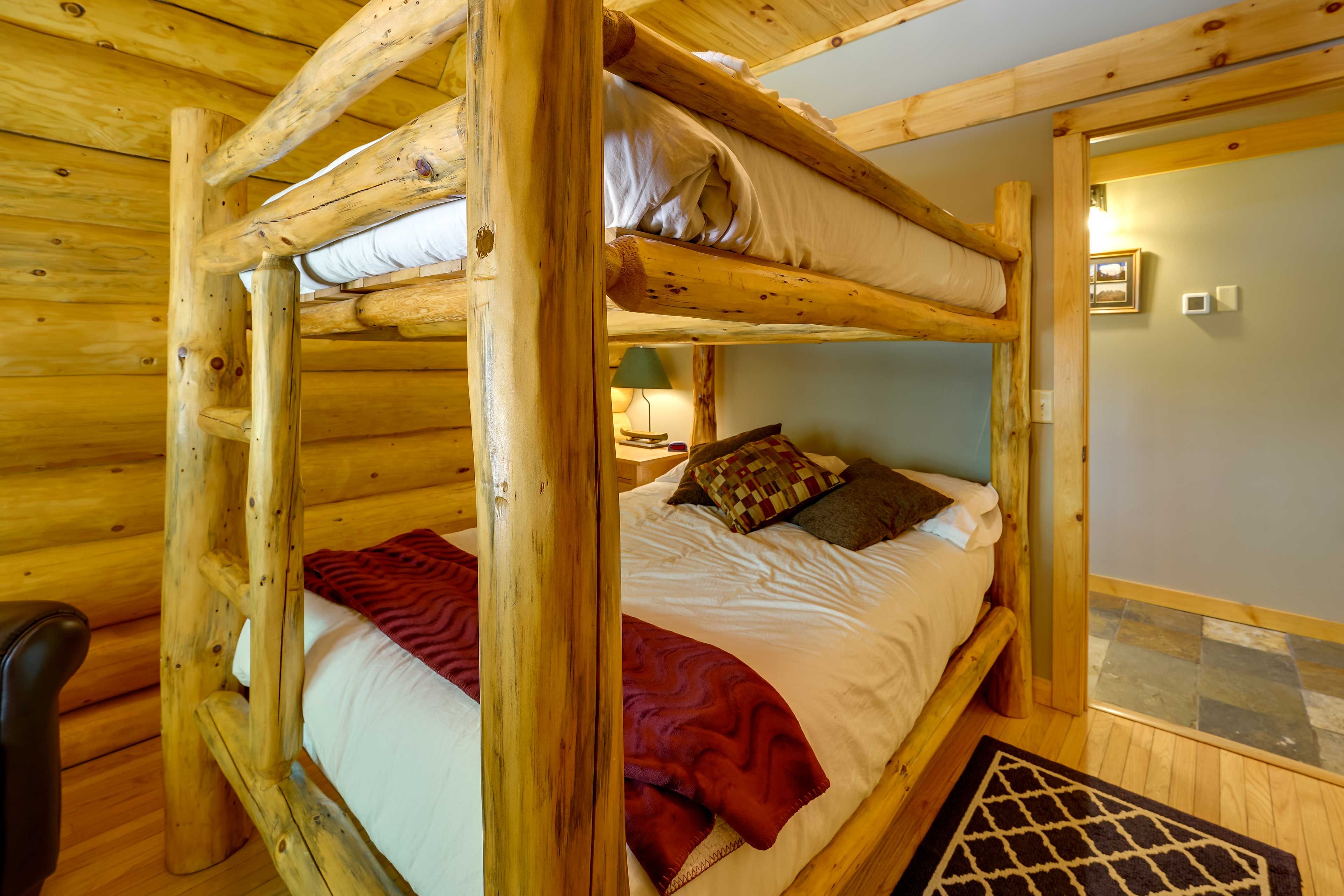Bedroom 2 | Full Bunk Bed