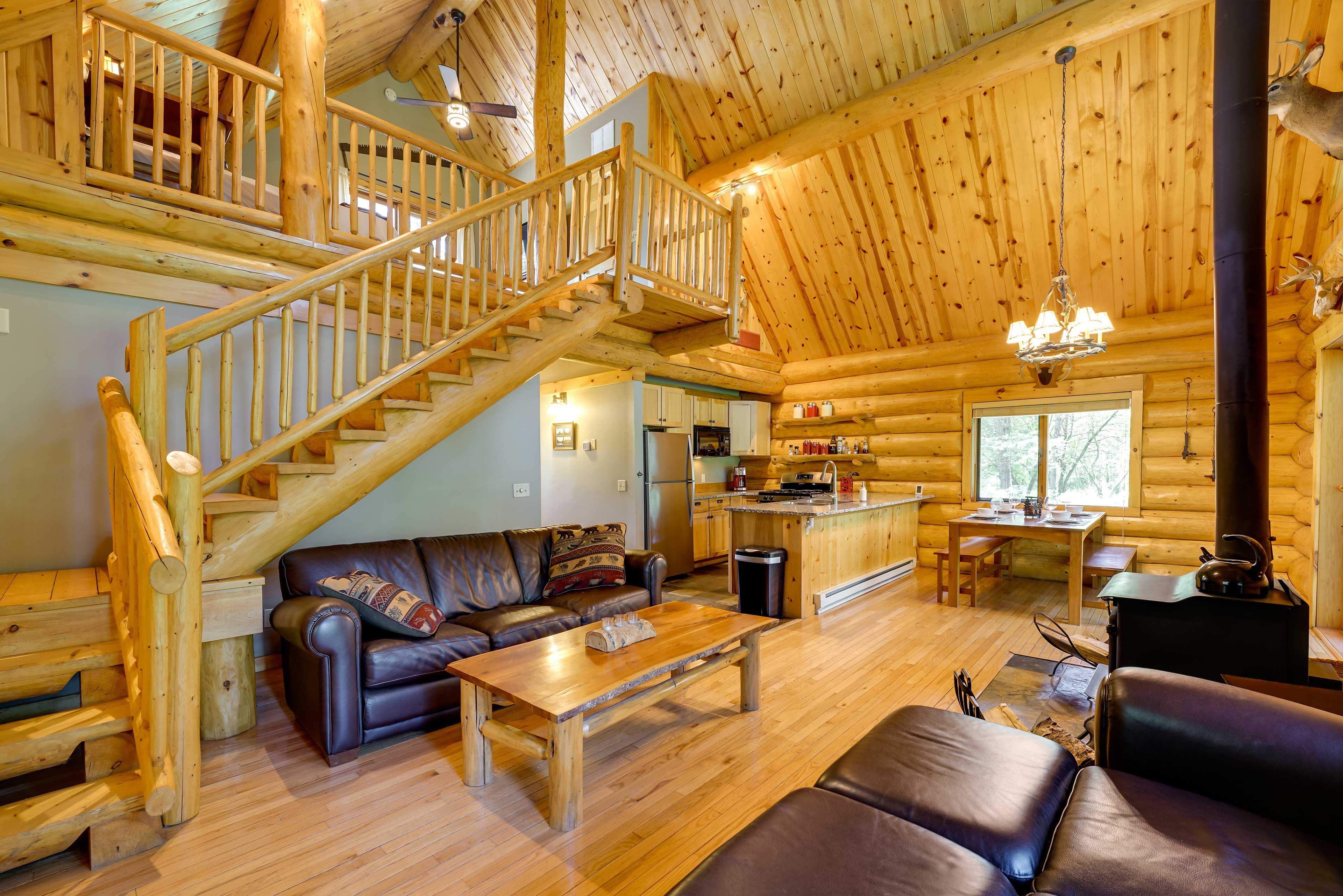 Interior | Open Floor Plan | Free WiFi